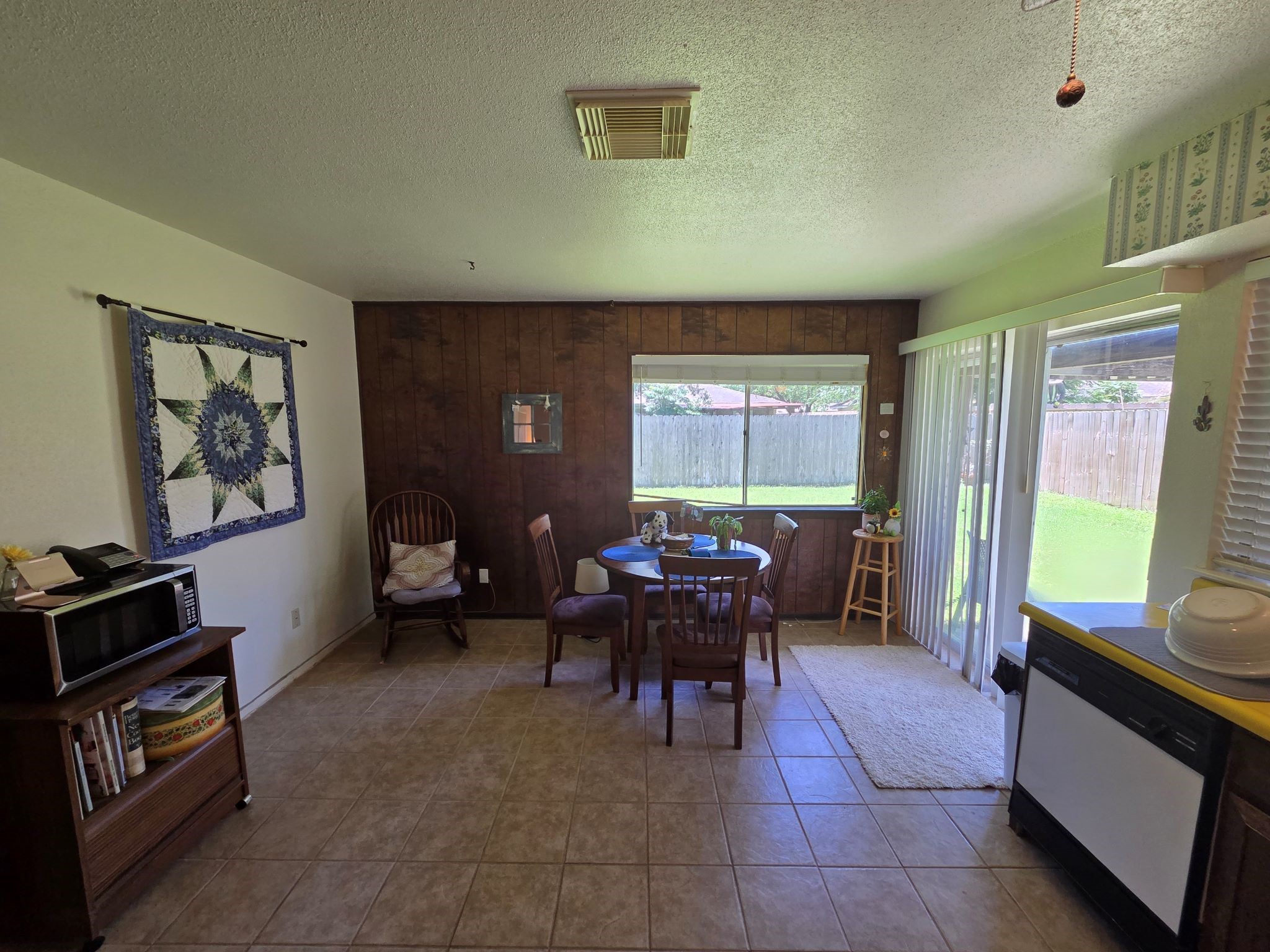 13719 Larkway Drive Property Photo 9