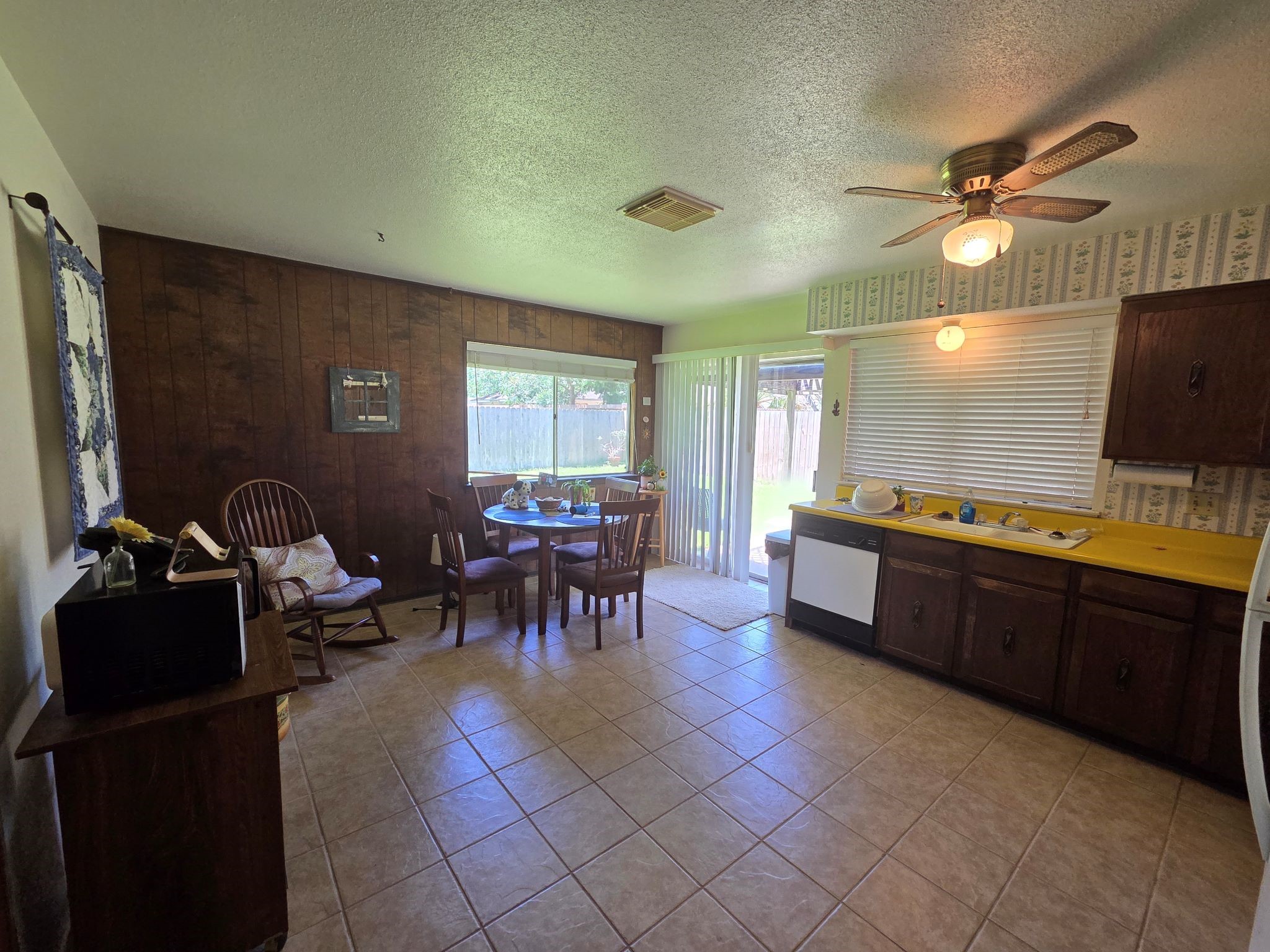 13719 Larkway Drive Property Photo 11