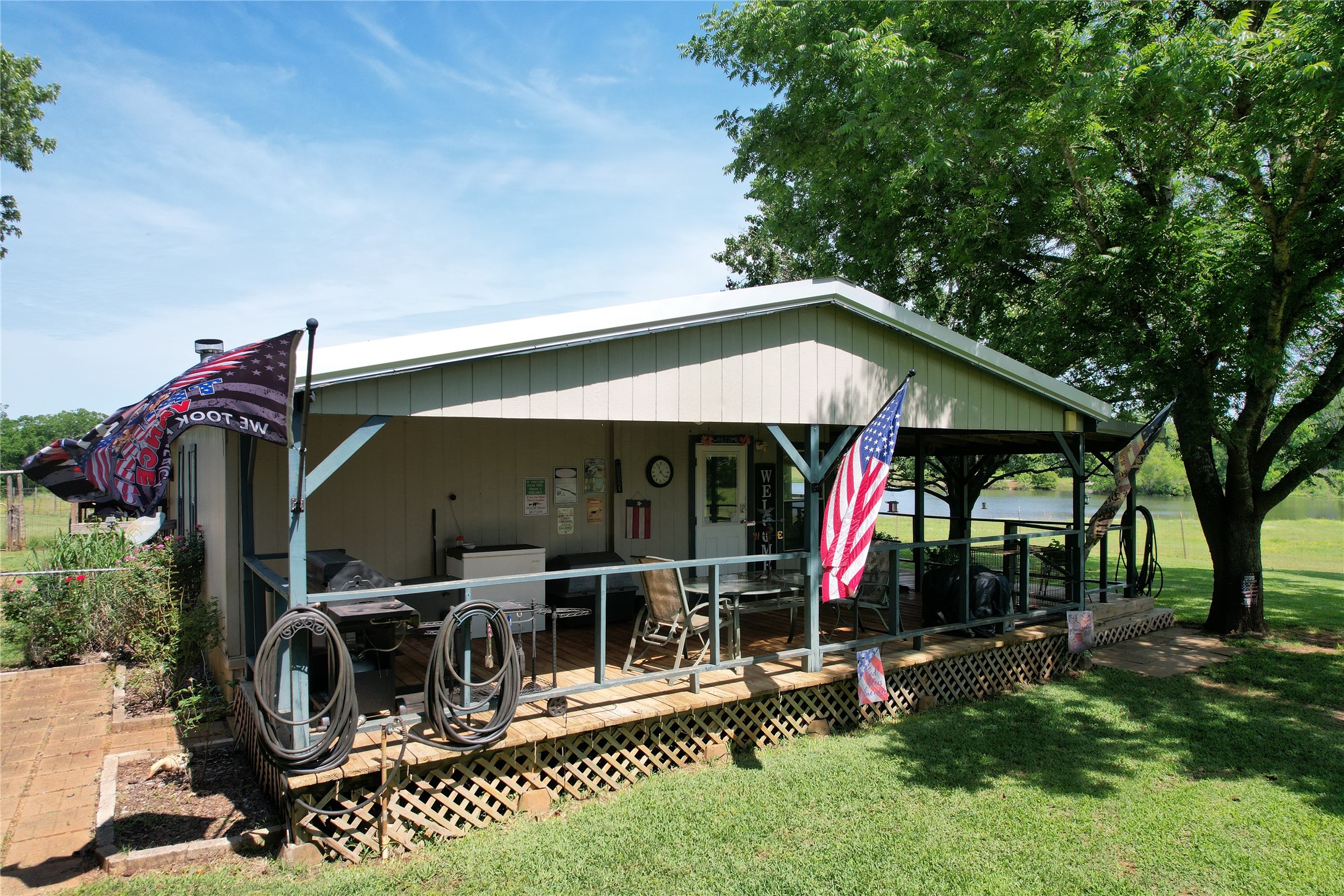 535 County Road 1710 Property Photo 4