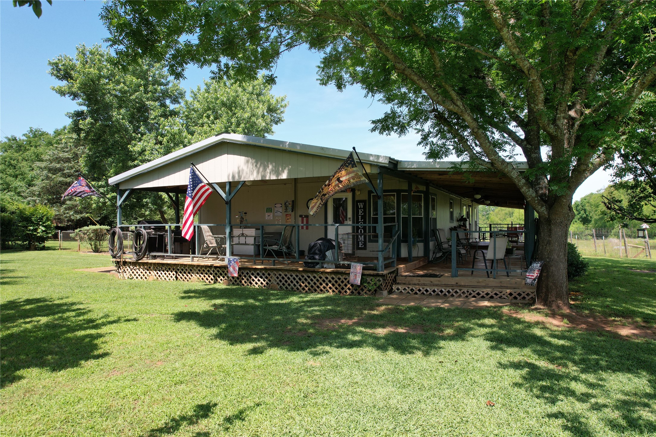 535 County Road 1710 Property Photo 5