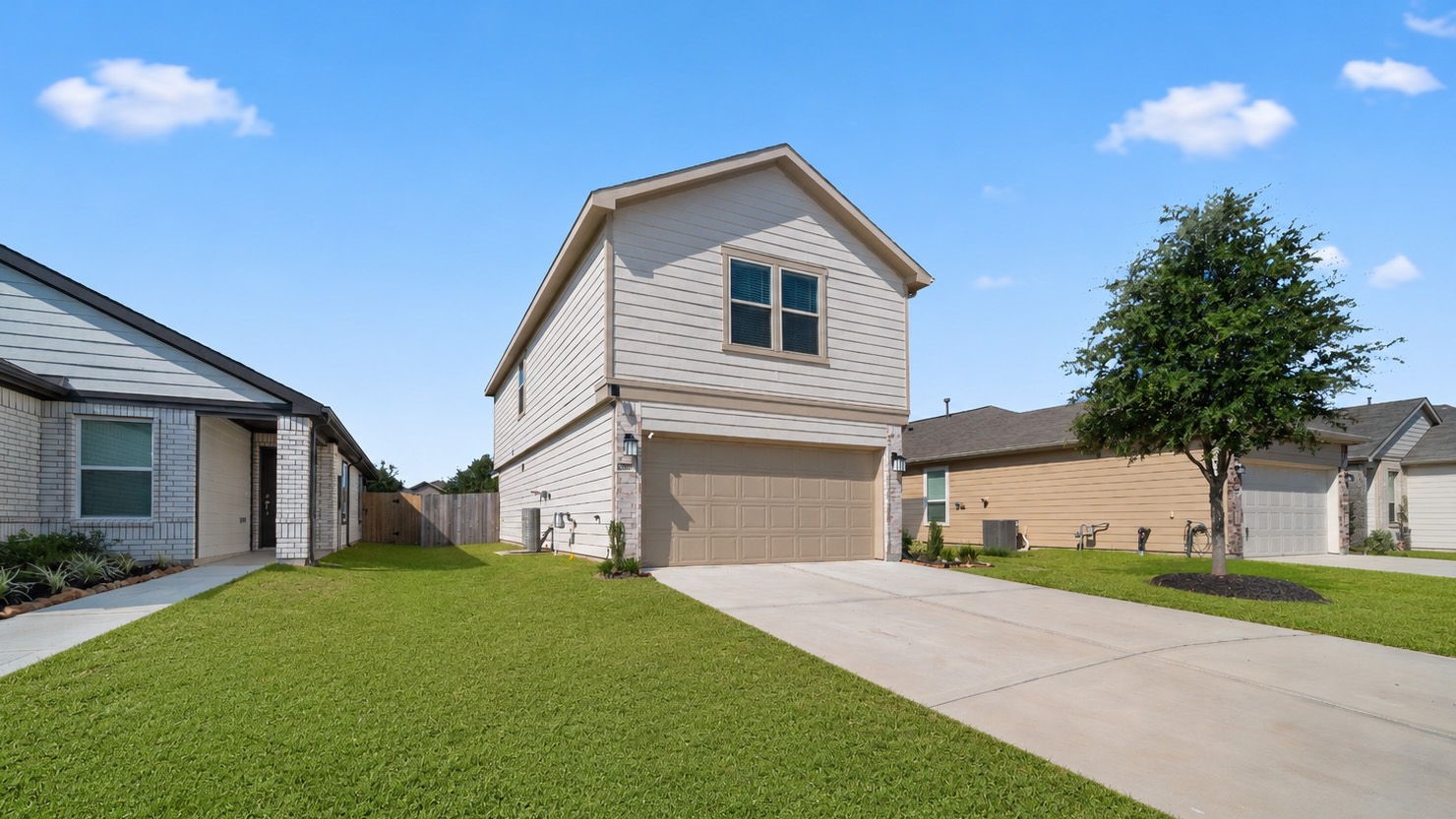 2607 Bluewood Court Property Photo 3