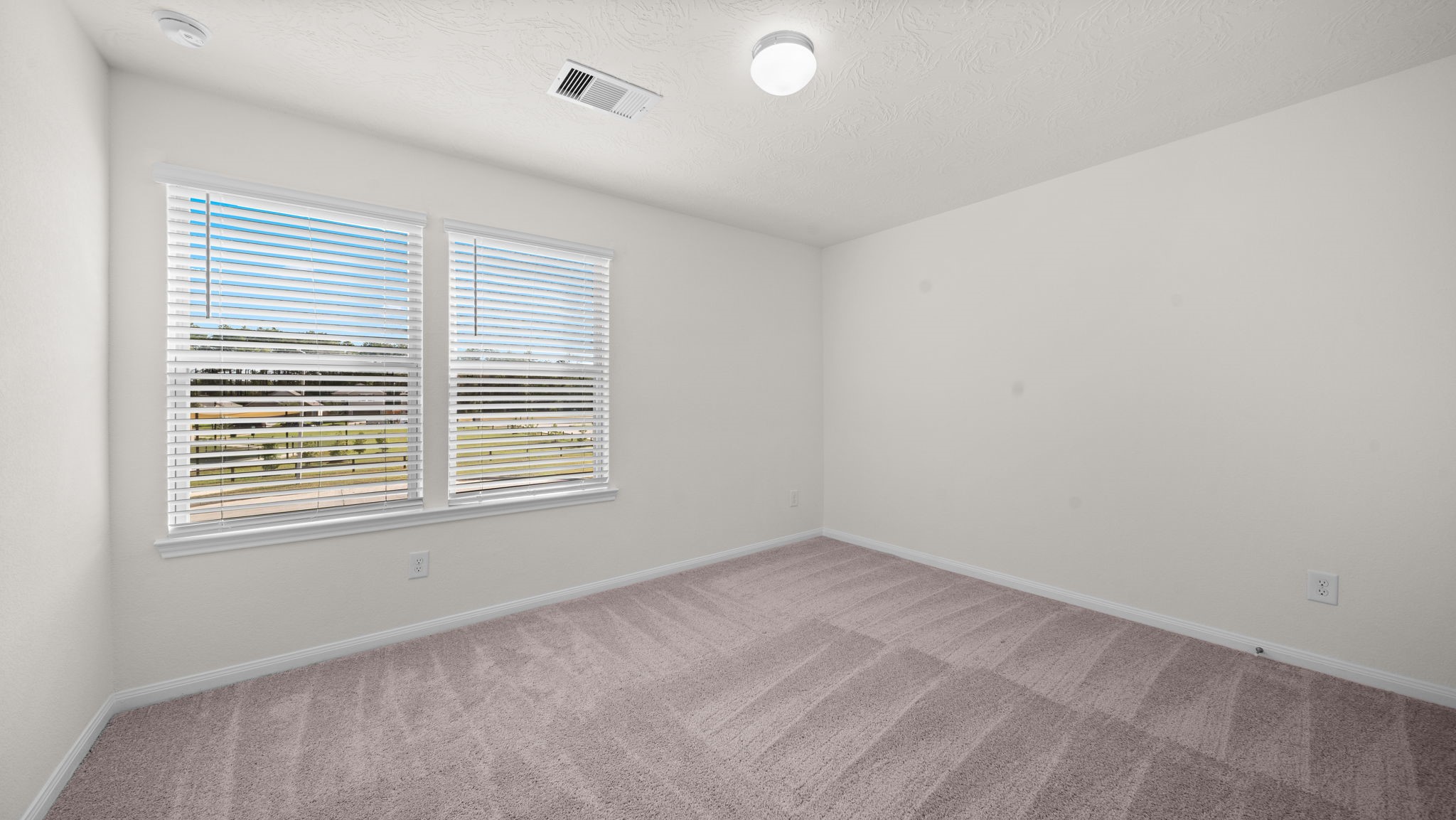 2607 Bluewood Court Property Photo 17