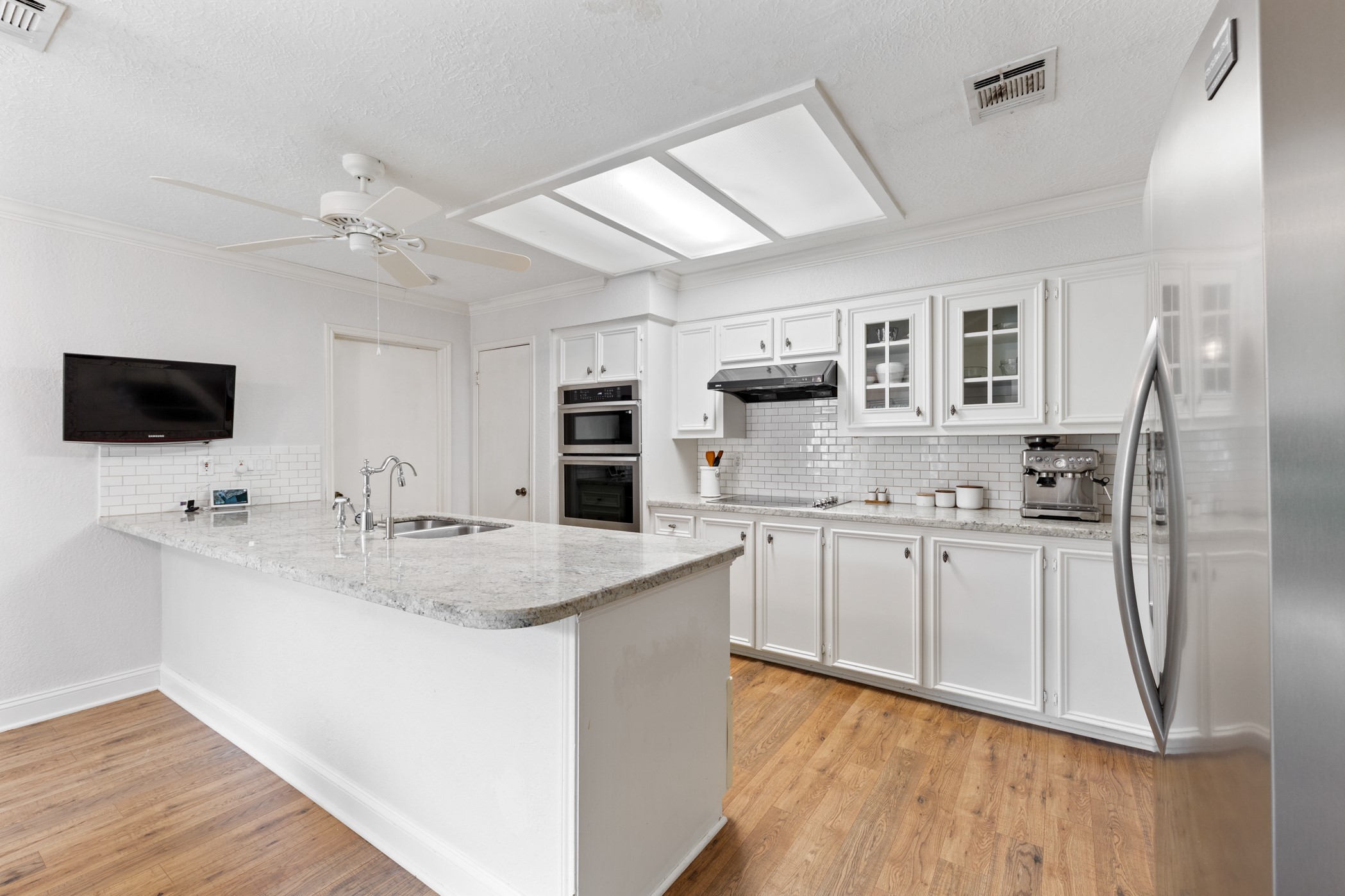 12210 Ravenmoor Drive Property Photo 3