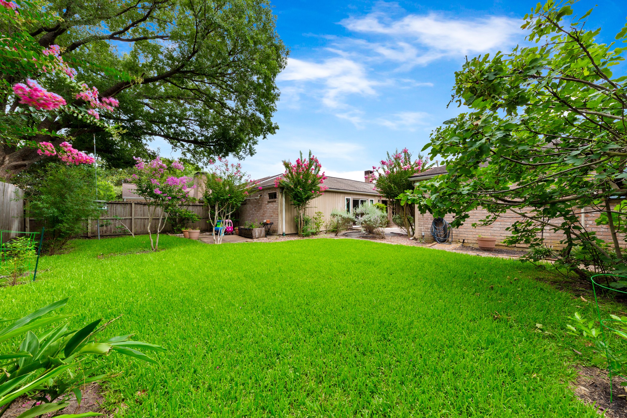 12210 Ravenmoor Drive Property Photo 5