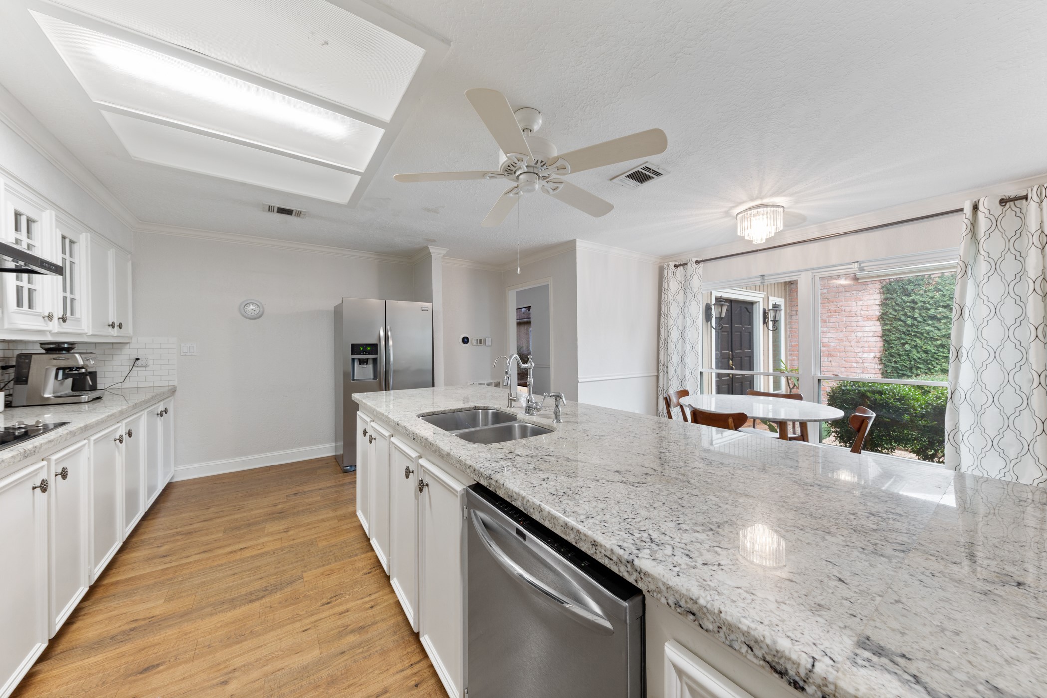12210 Ravenmoor Drive Property Photo 18