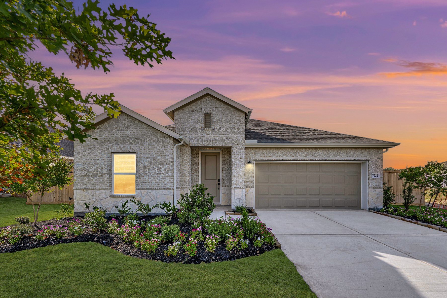 7722 Jade Crest Drive Property Photo 1
