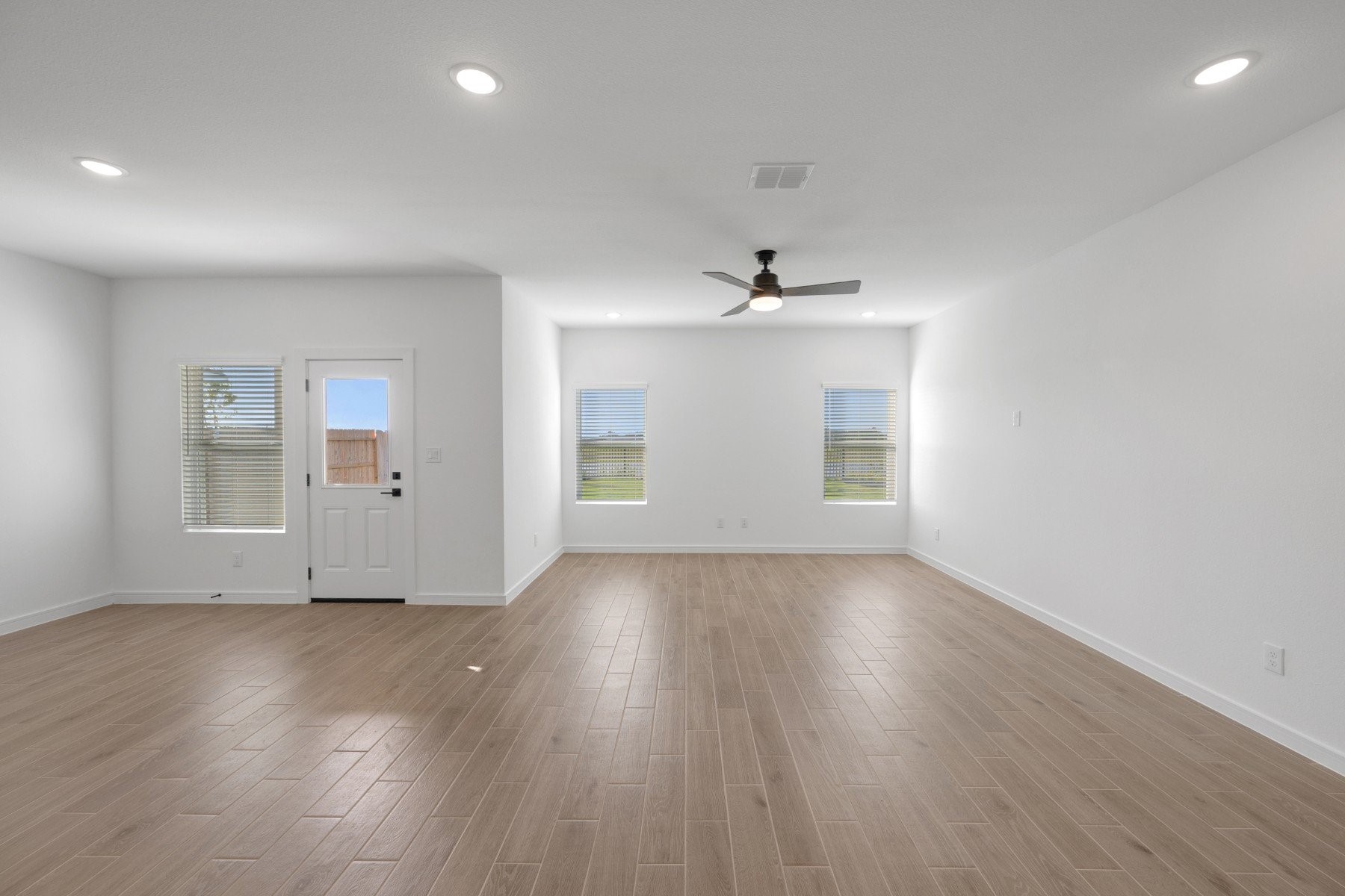 7722 Jade Crest Drive Property Photo 7