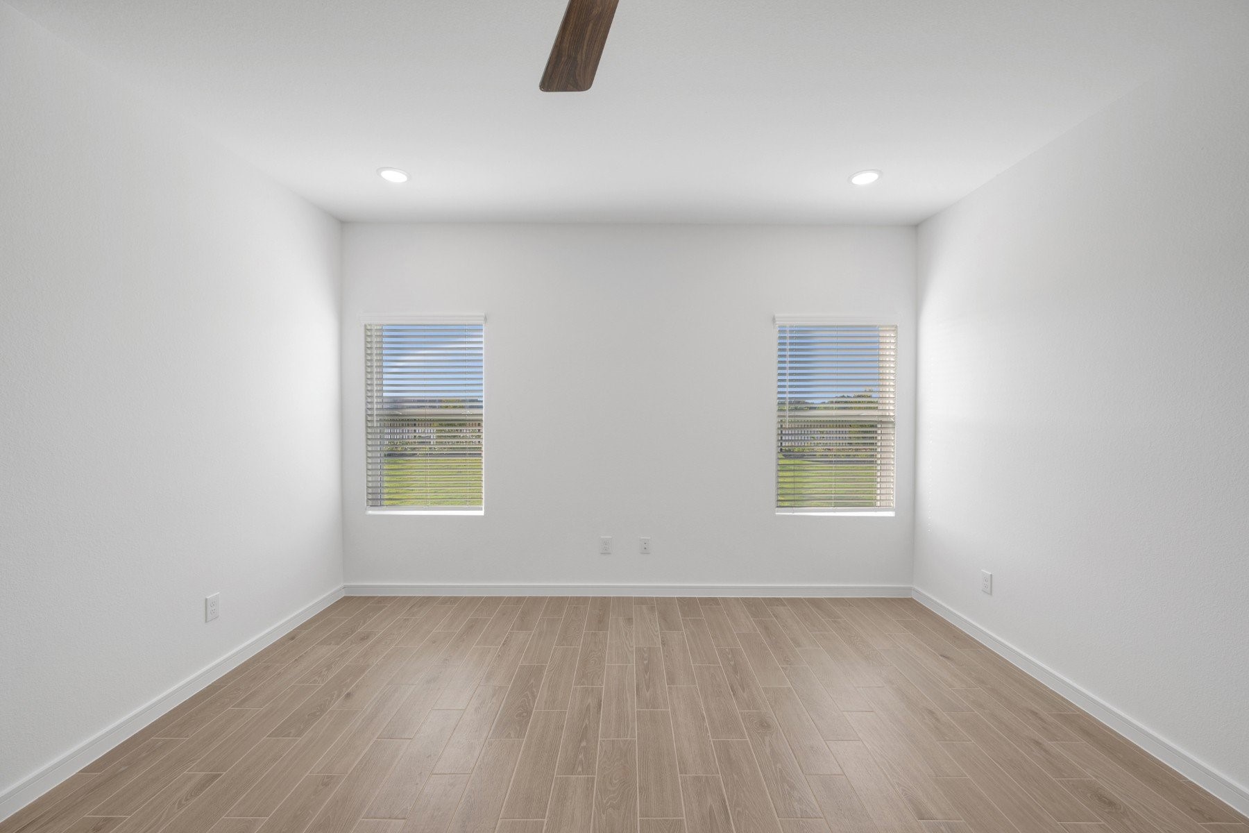 7722 Jade Crest Drive Property Photo 8
