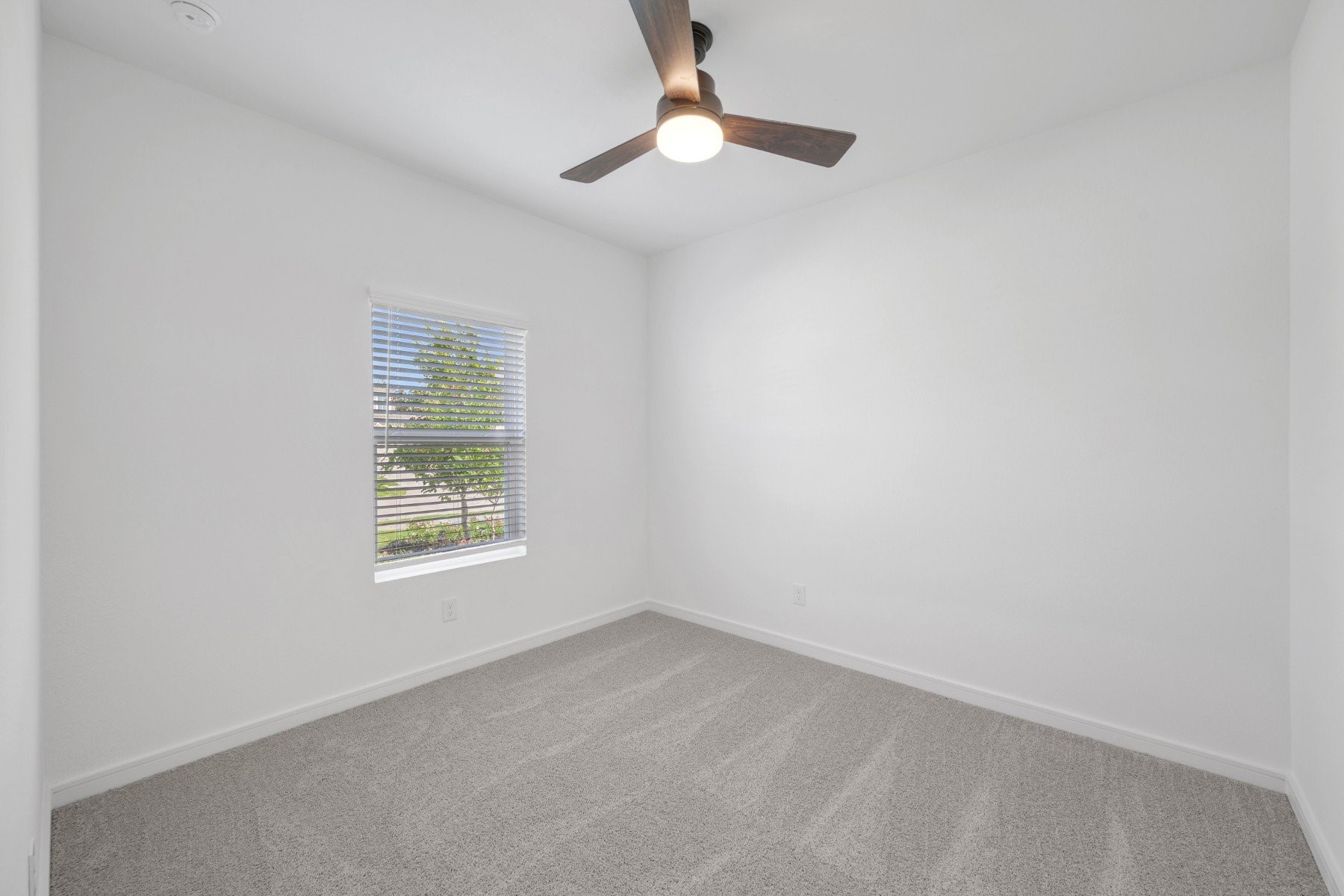 7722 Jade Crest Drive Property Photo 16