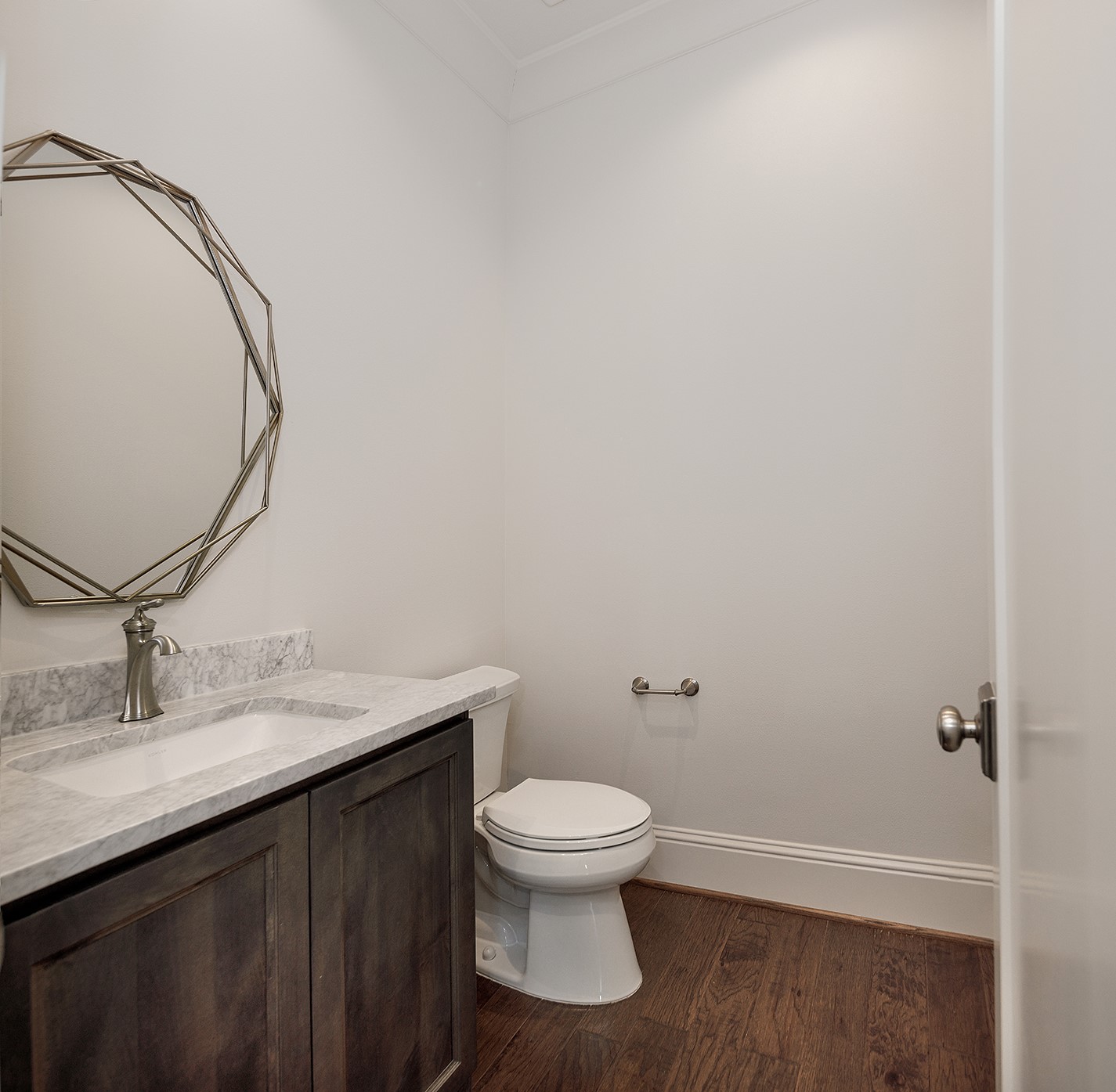 2503 Lake Front Circle Property Photo 13