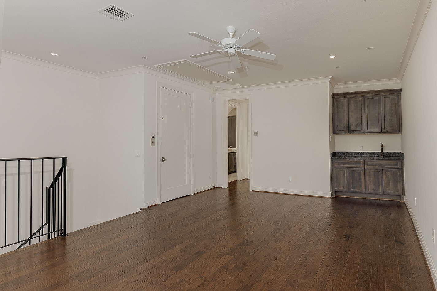 2503 Lake Front Circle Property Photo 23