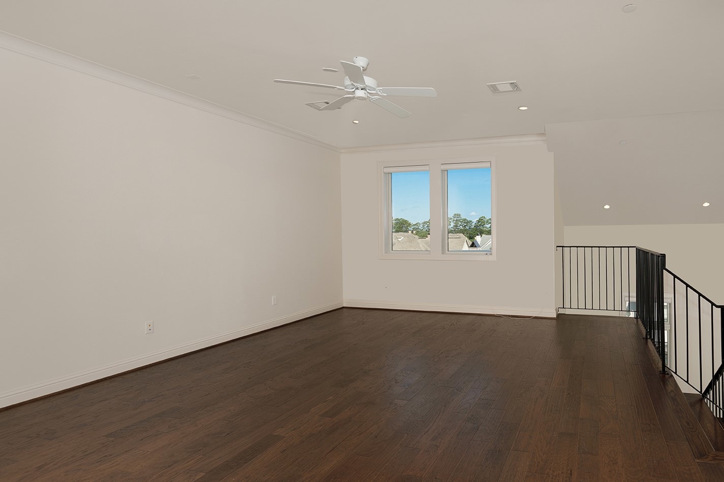 2503 Lake Front Circle Property Photo 24