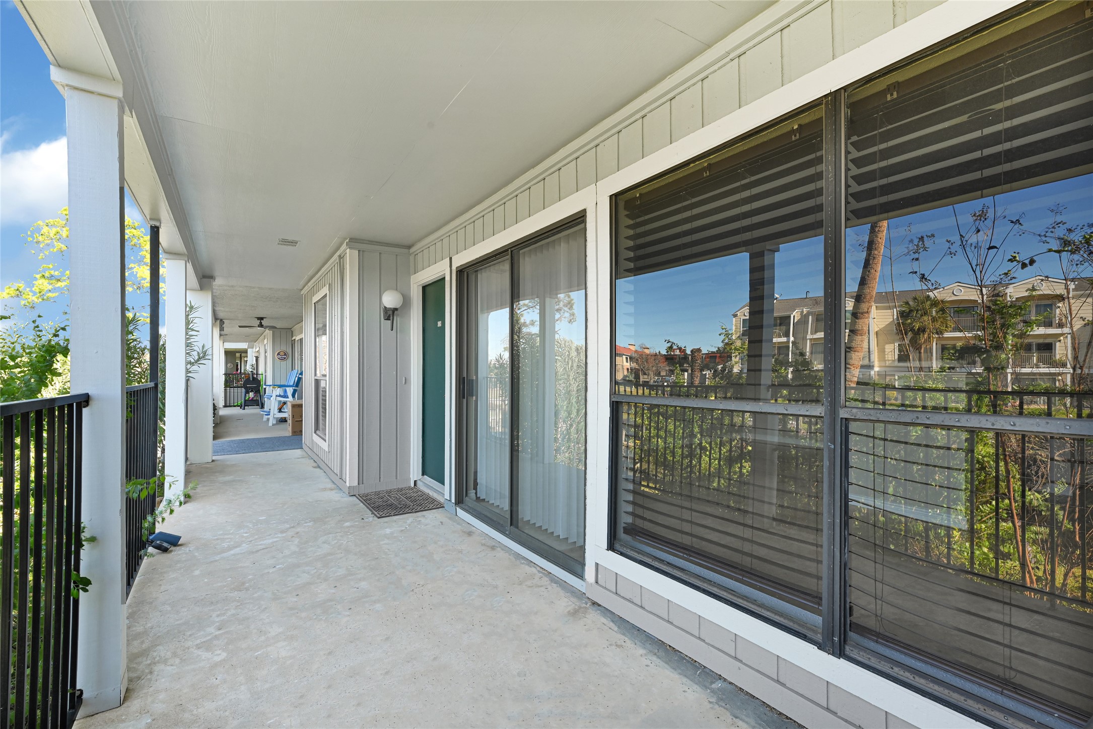 4011 Nasa Rd 1 406 Property Photo 4