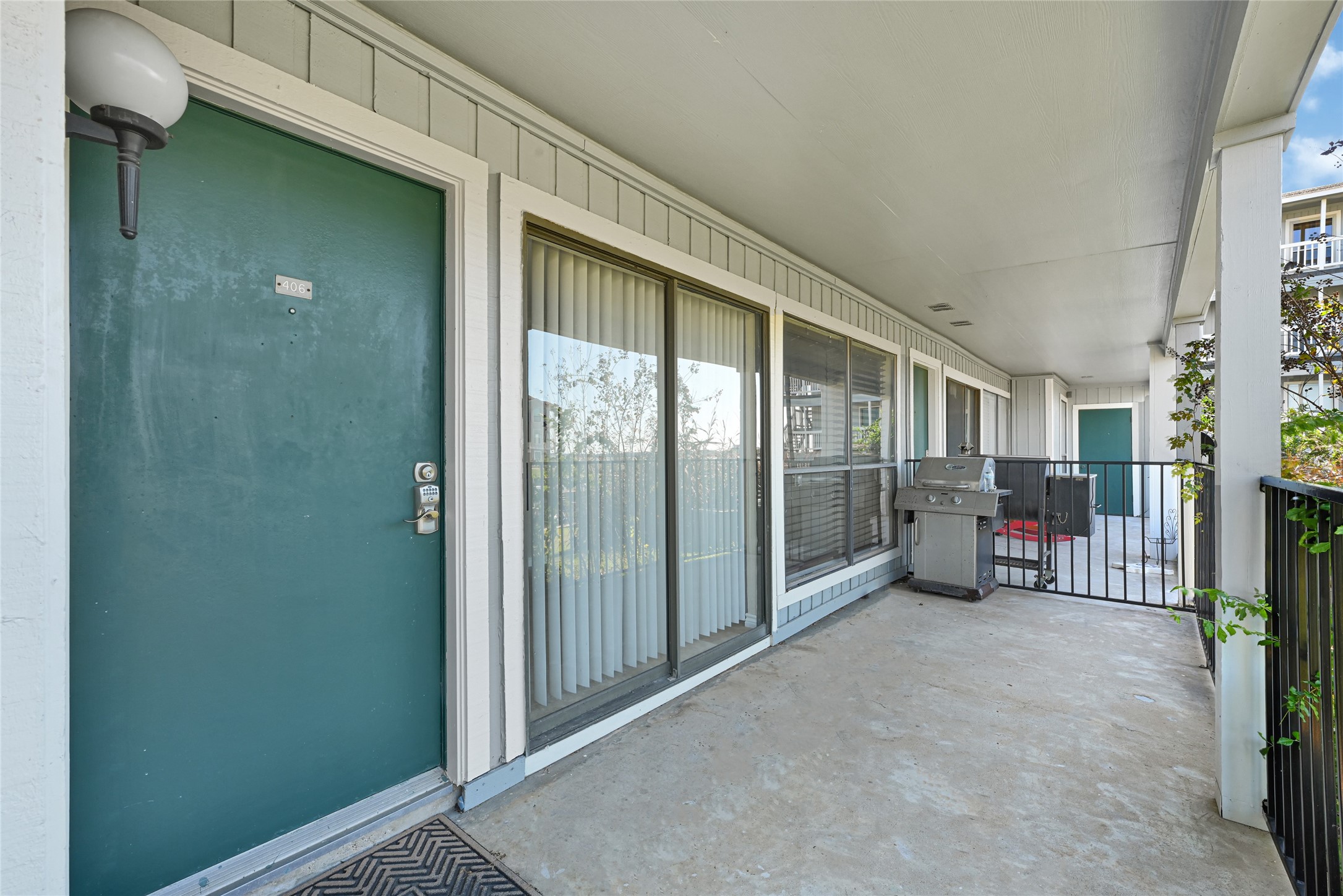 4011 Nasa Rd 1 406 Property Photo 5