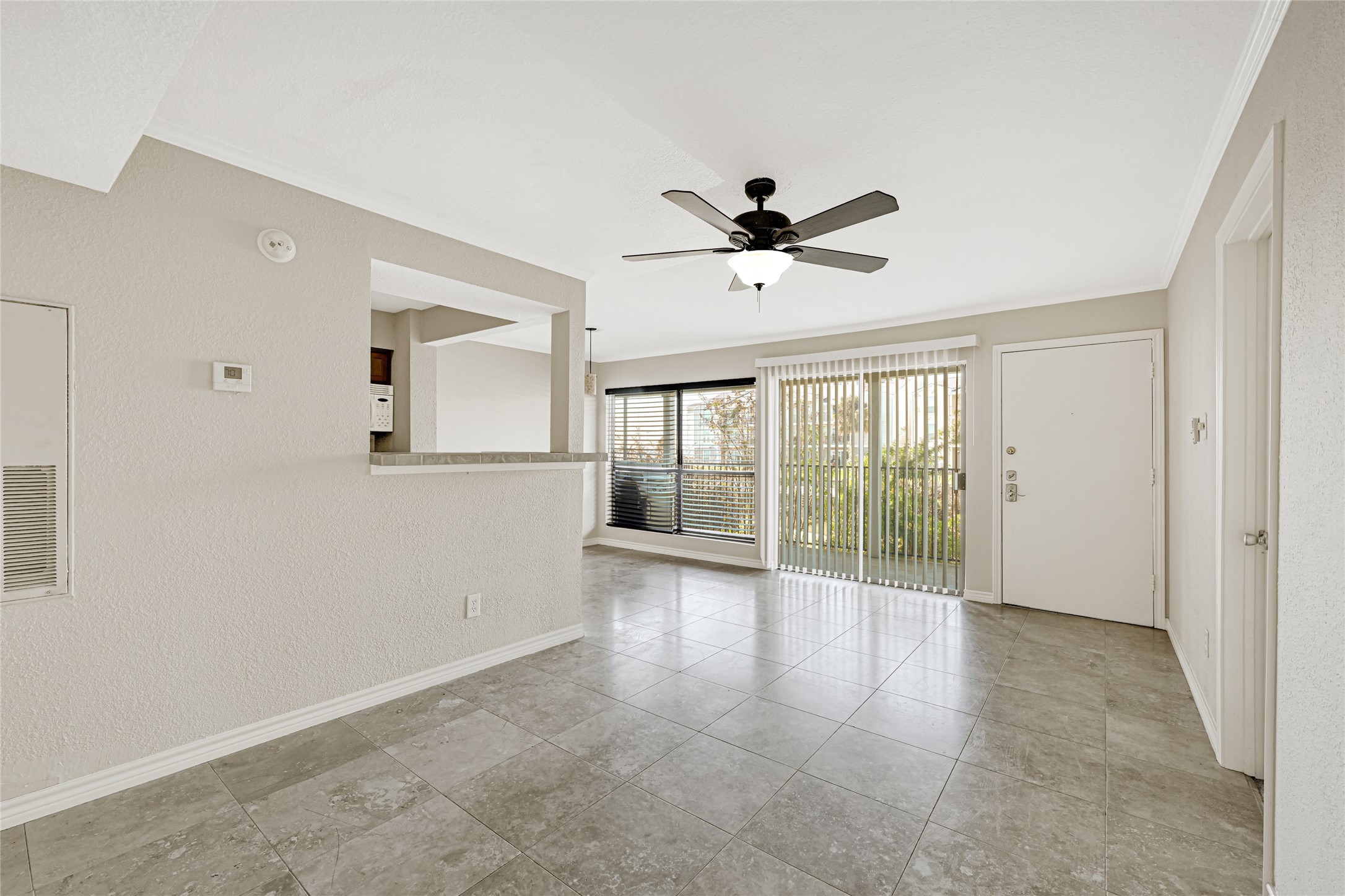 4011 Nasa Rd 1 406 Property Photo 6