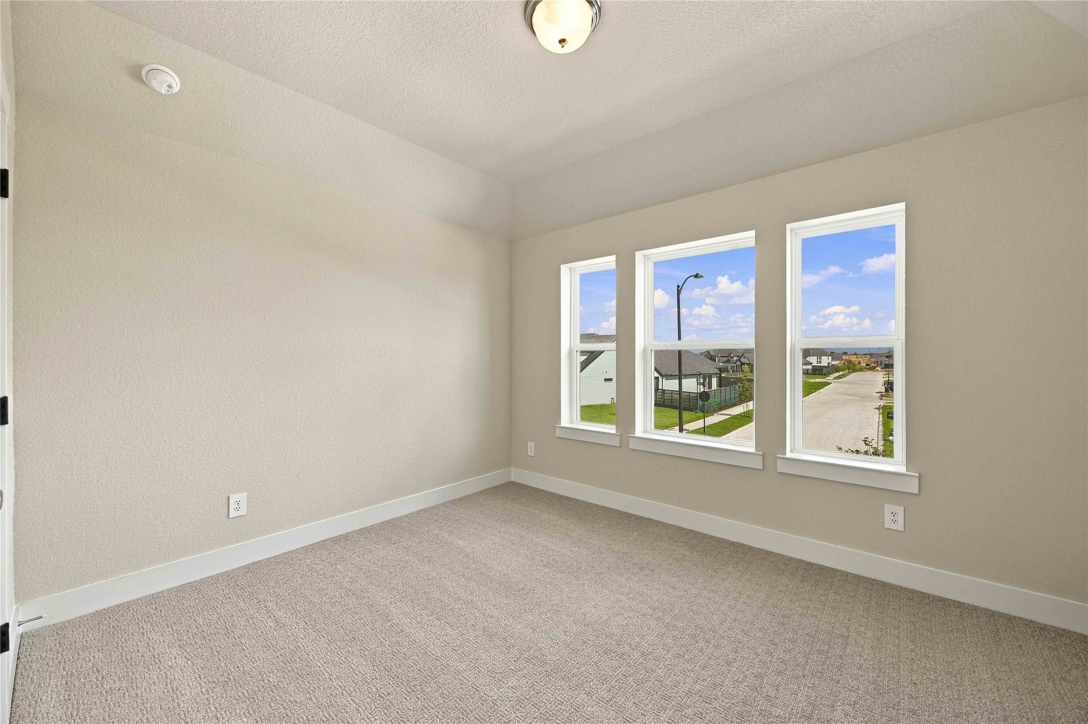 4758 Ara Drive Property Photo 25