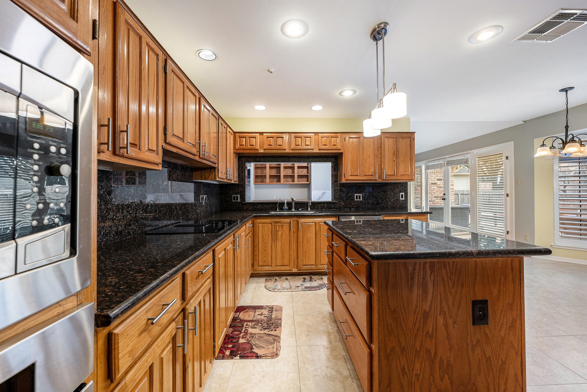 302 Longview Drive Property Photo 8