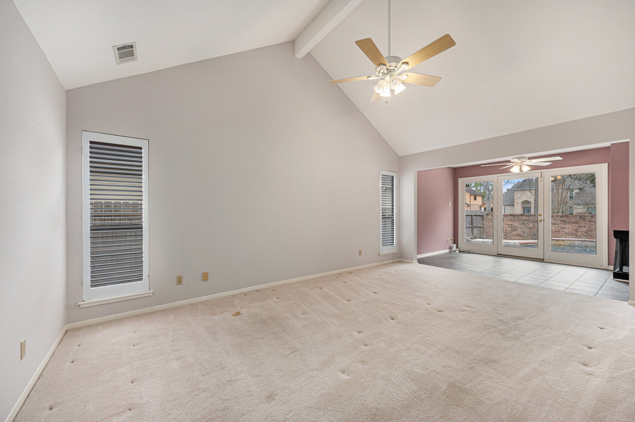 302 Longview Drive Property Photo 11