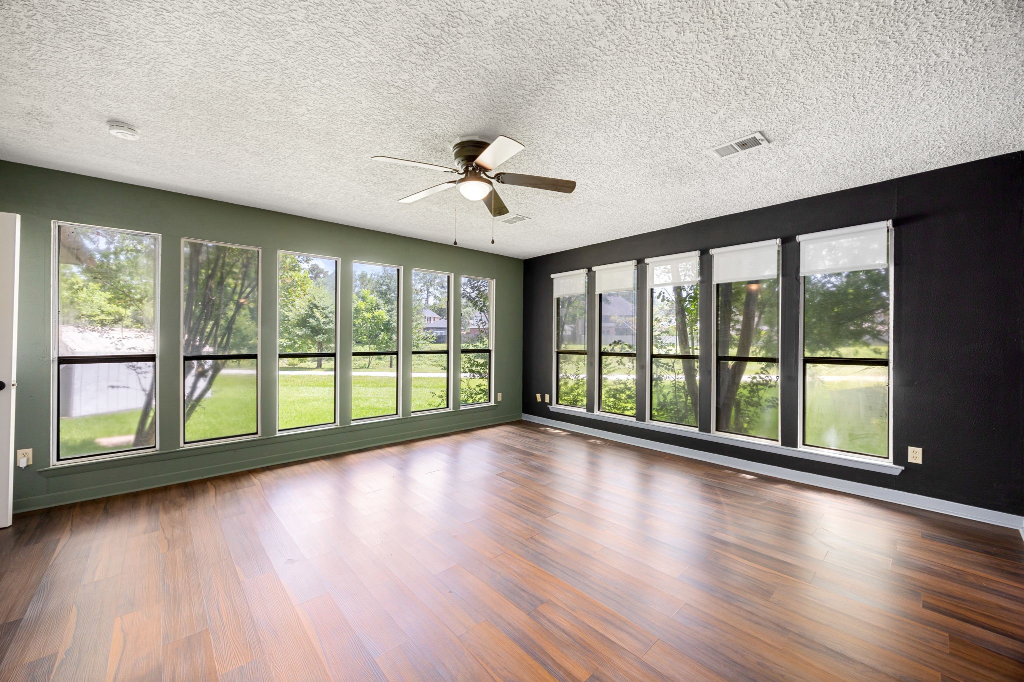 18519 Walden Forest Drive Property Photo 13