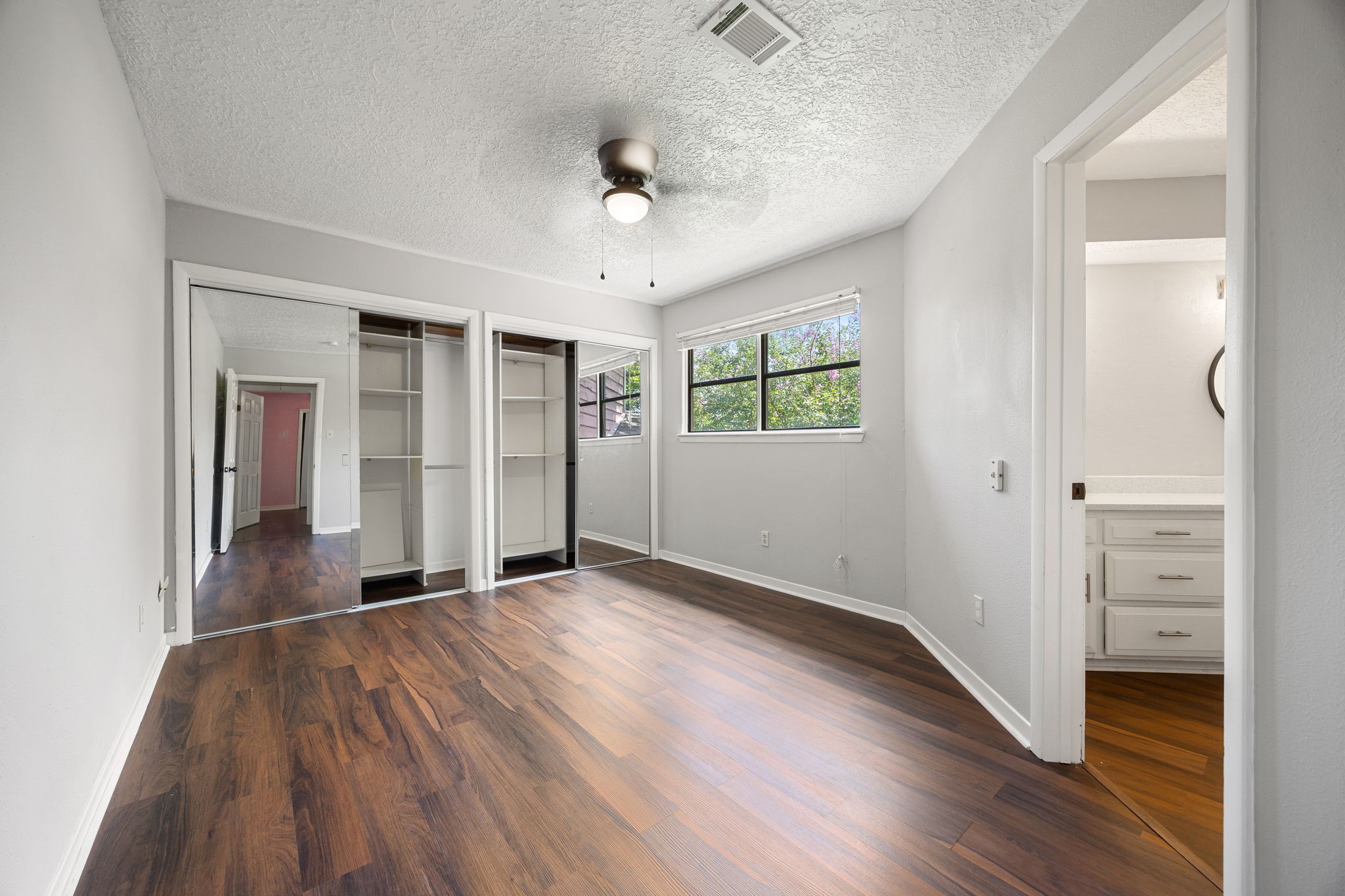 18519 Walden Forest Drive Property Photo 23