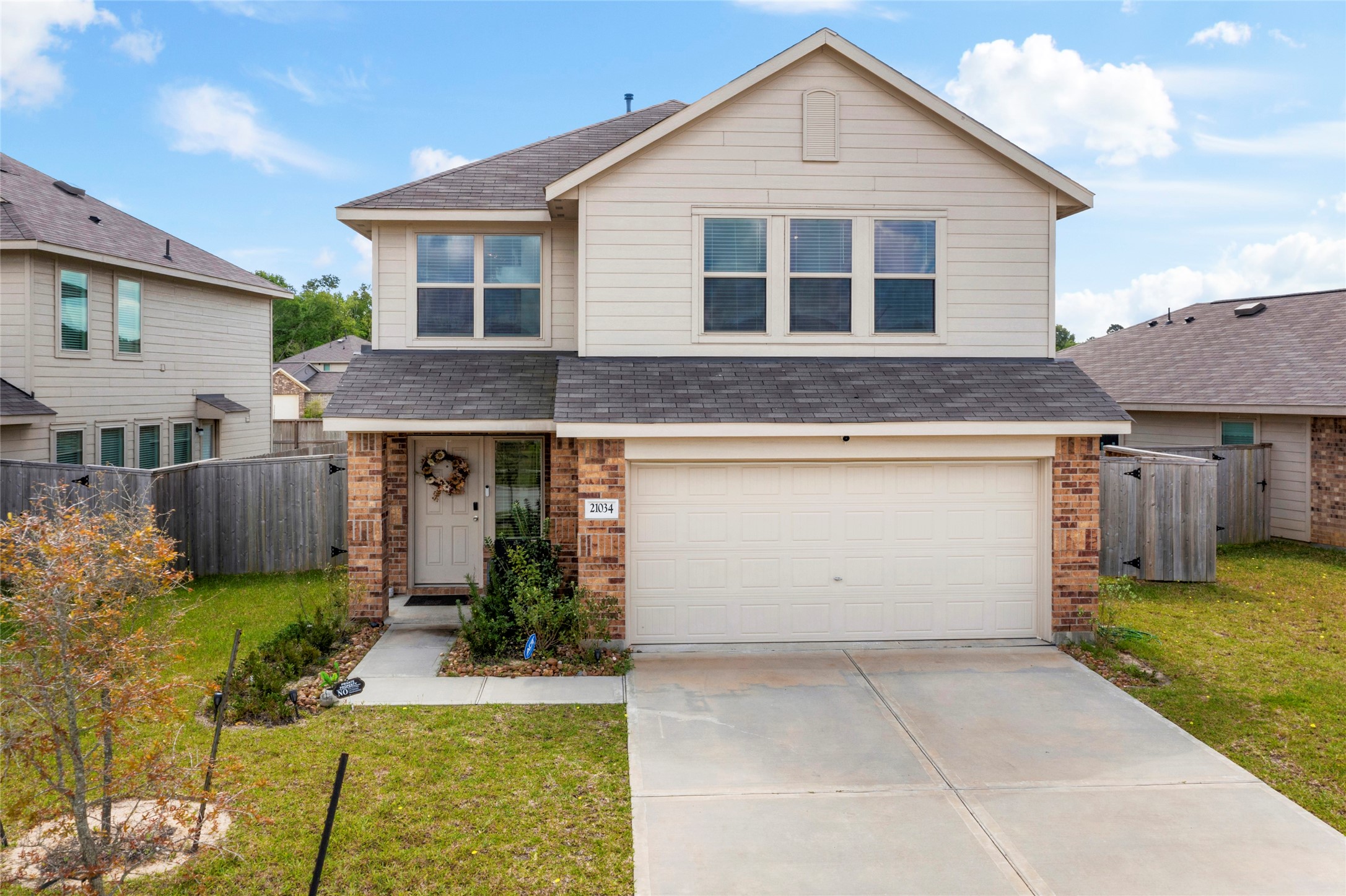 21034 Longeni Drive Property Photo 1