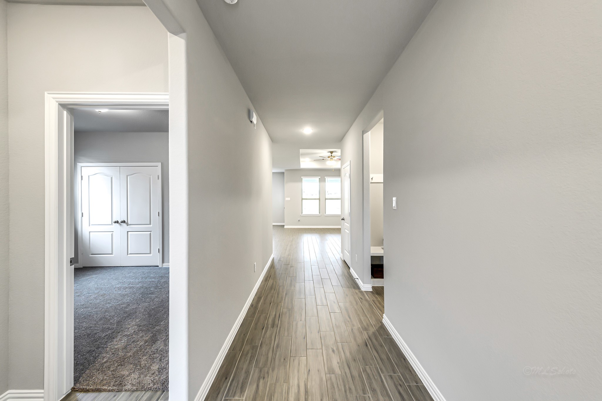 31411 Whitfield Court Property Photo 5