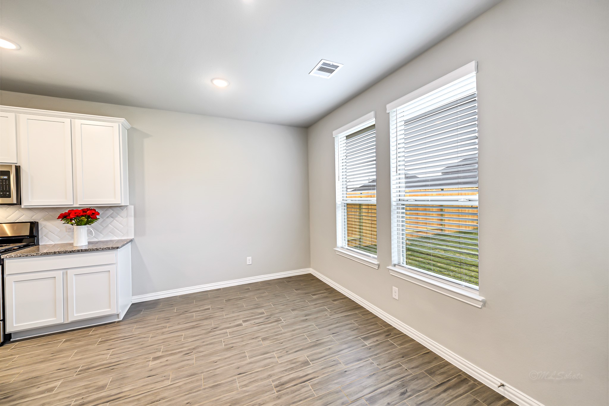 31411 Whitfield Court Property Photo 15