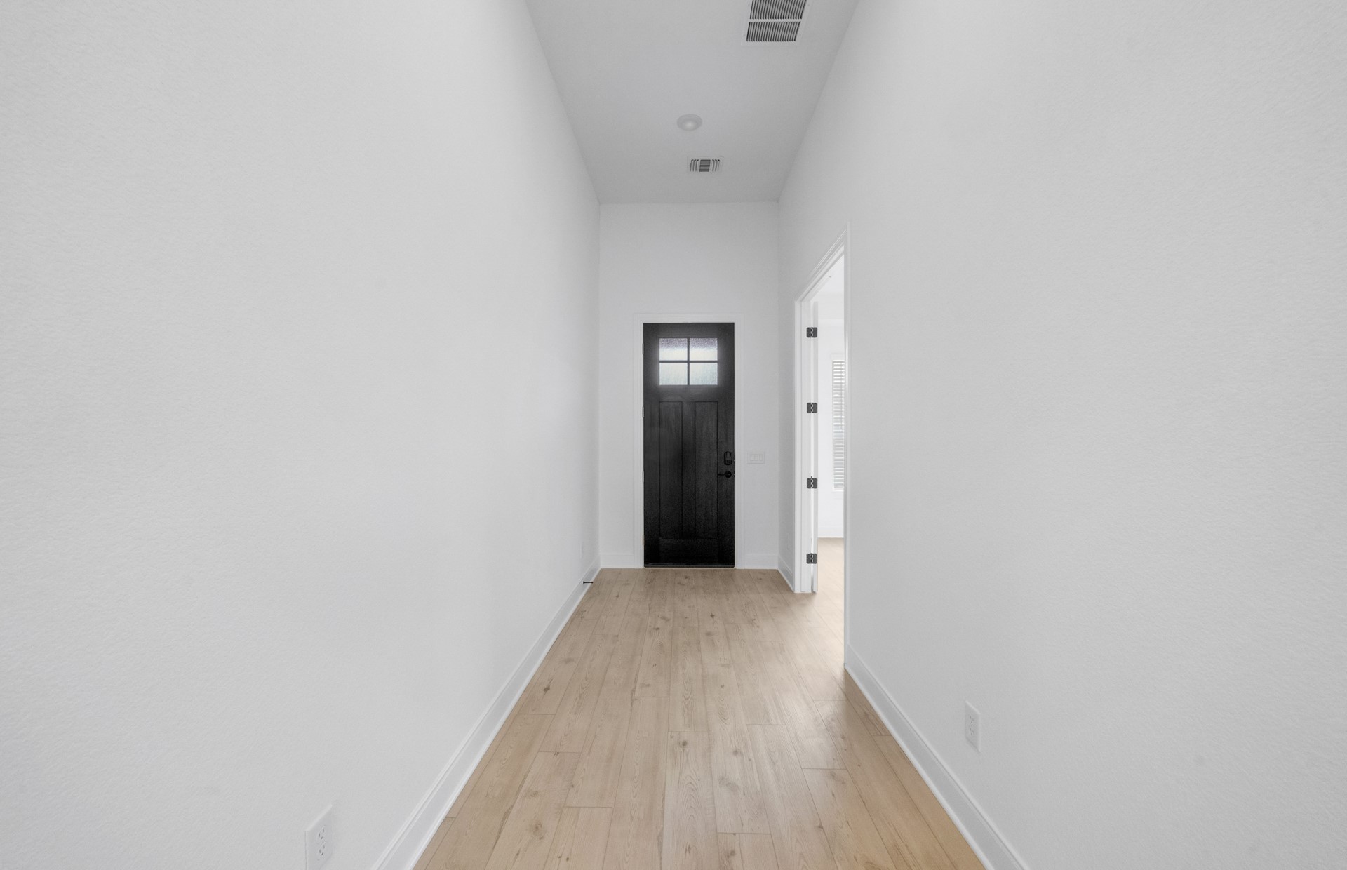 6110 Lush Pasture Lane Property Photo 6