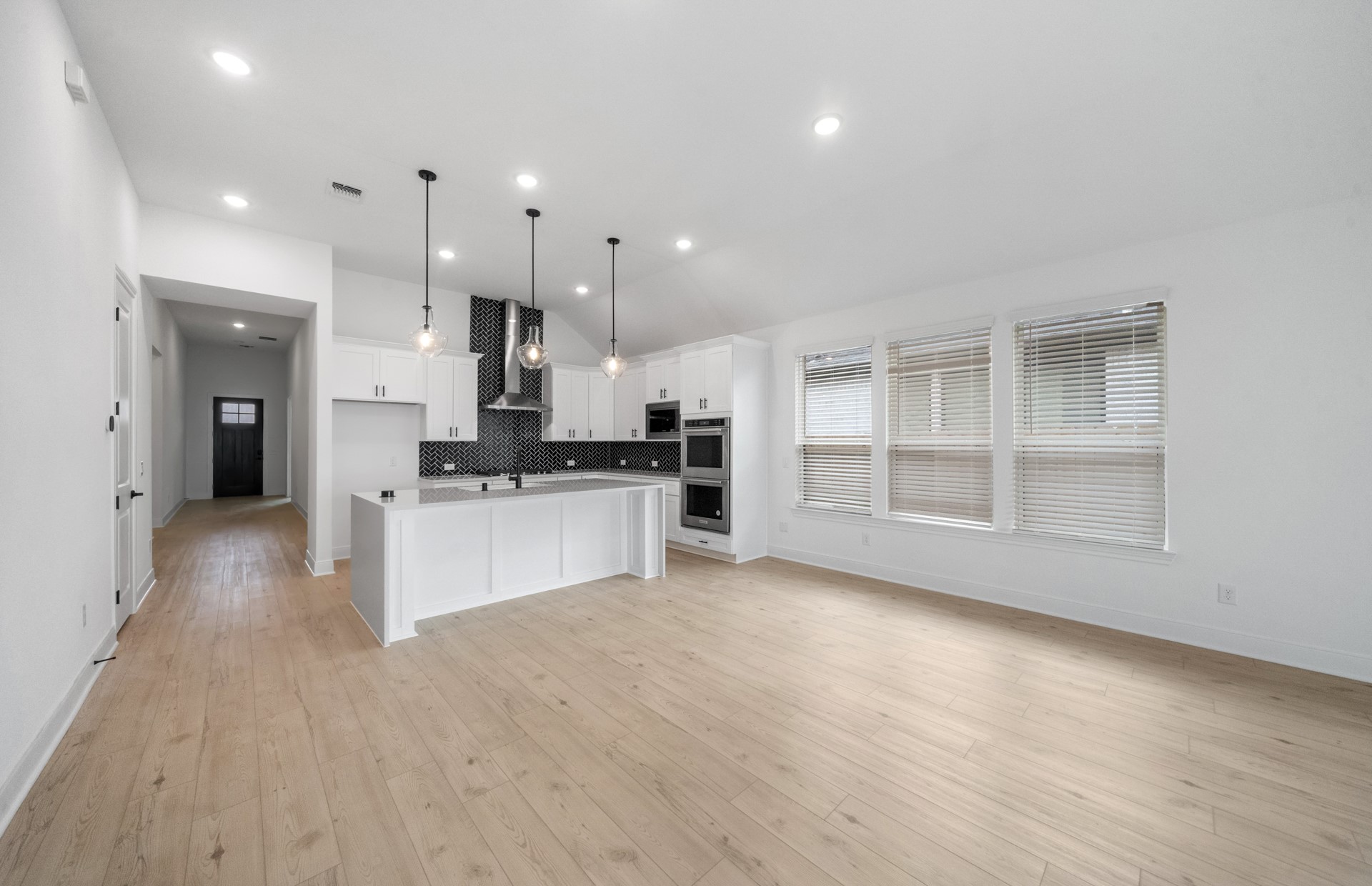 6110 Lush Pasture Lane Property Photo 15