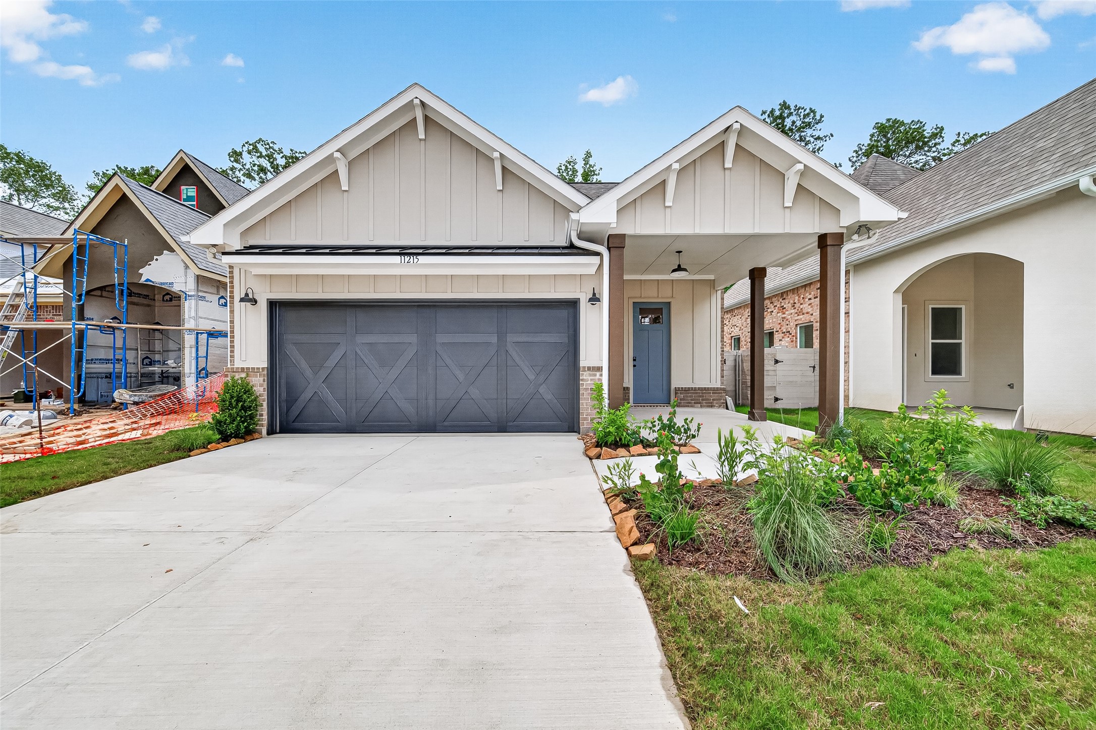 11215 Moccasin Drive Property Photo 1