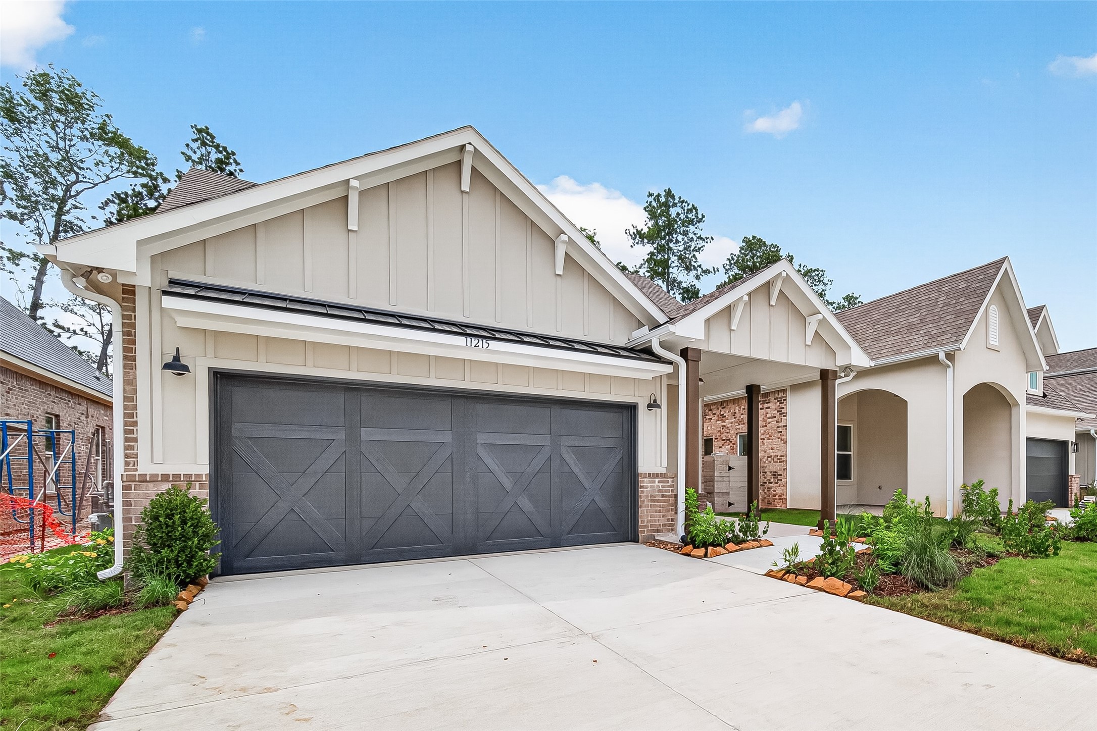 11215 Moccasin Drive Property Photo 2