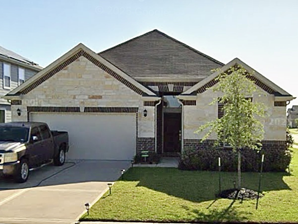 2115 Katalonia Lane Property Photo 1