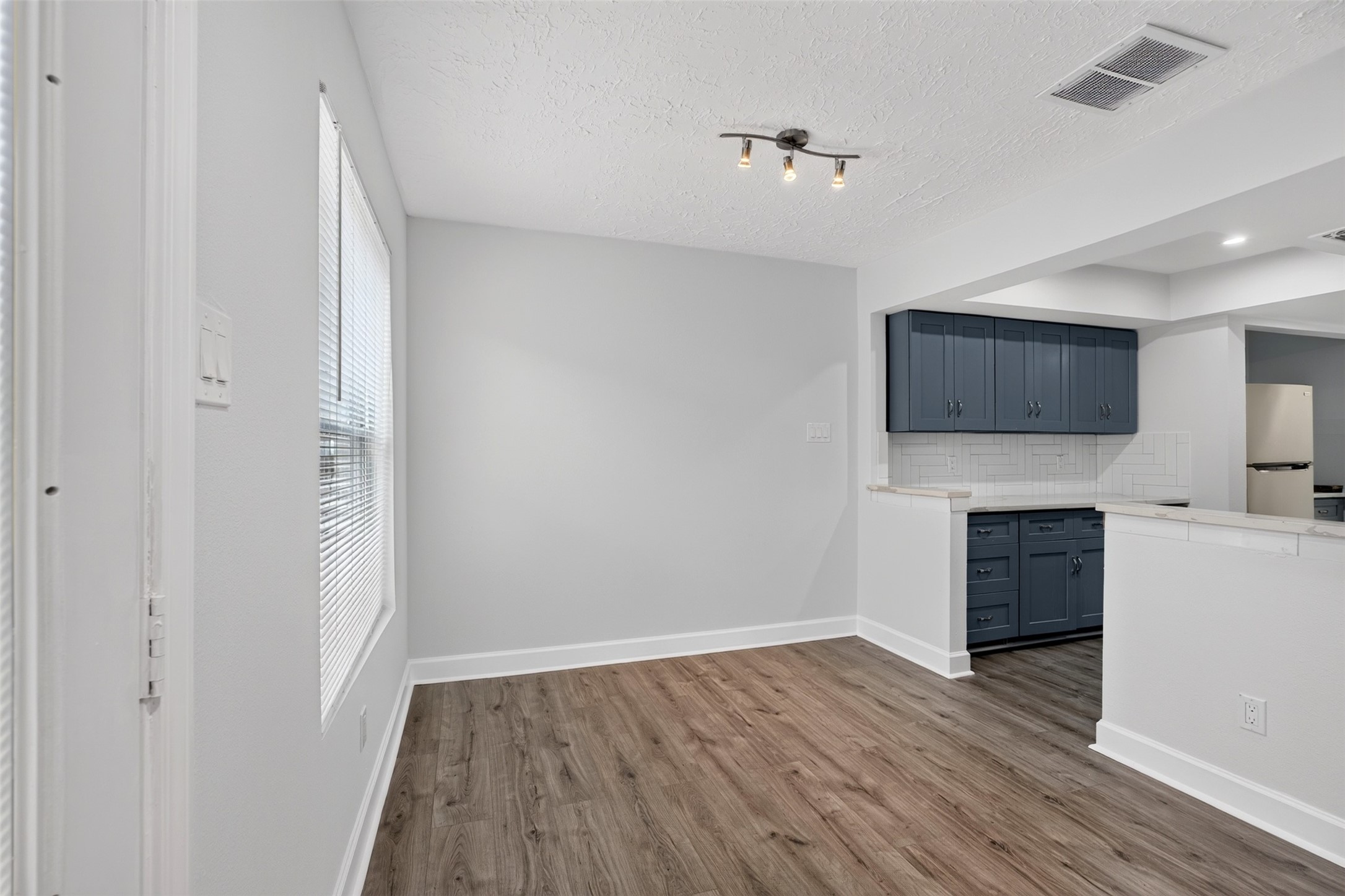 6355 S Briar Bayou Drive Property Photo 6