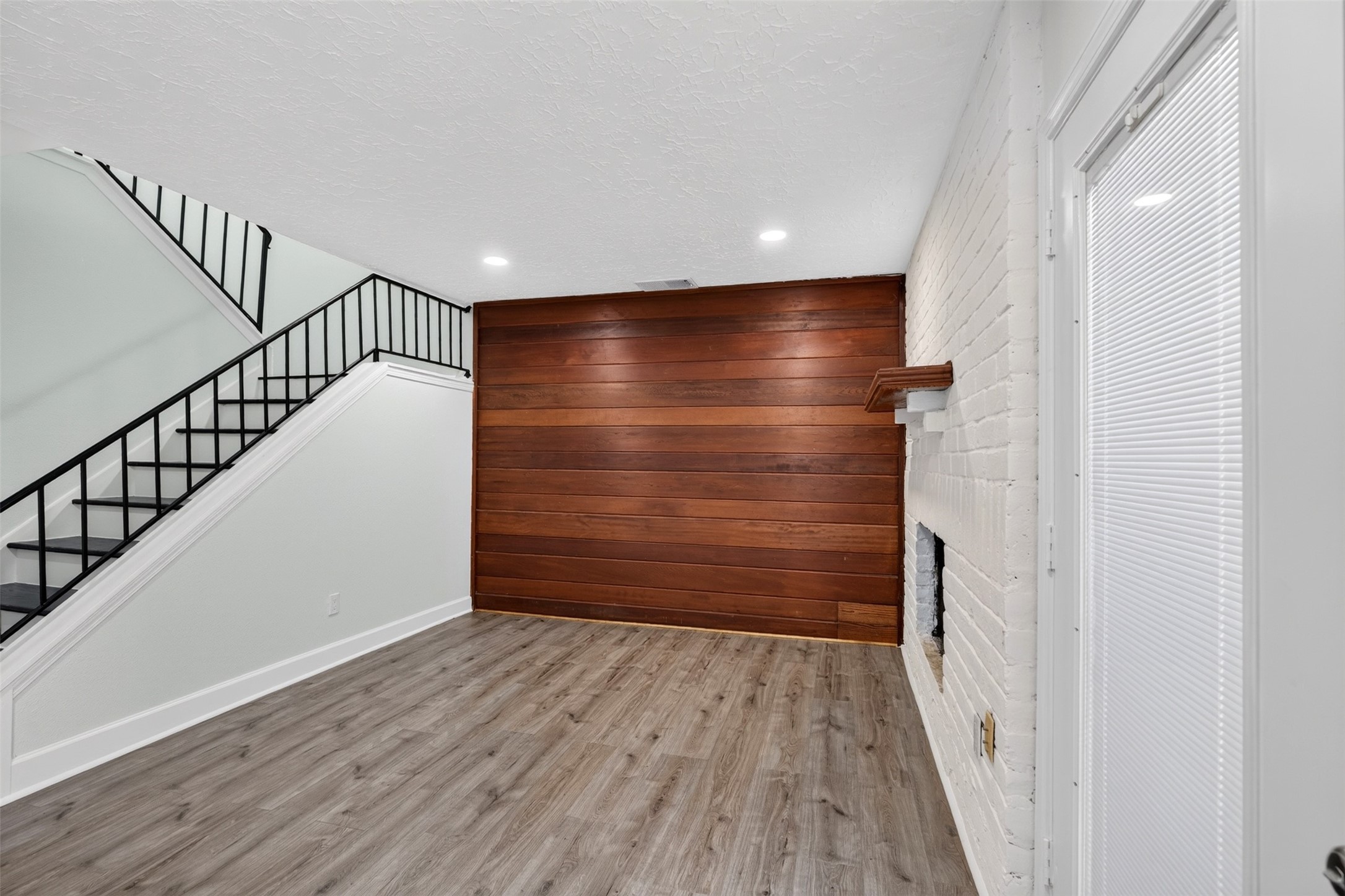 6355 S Briar Bayou Drive Property Photo 10