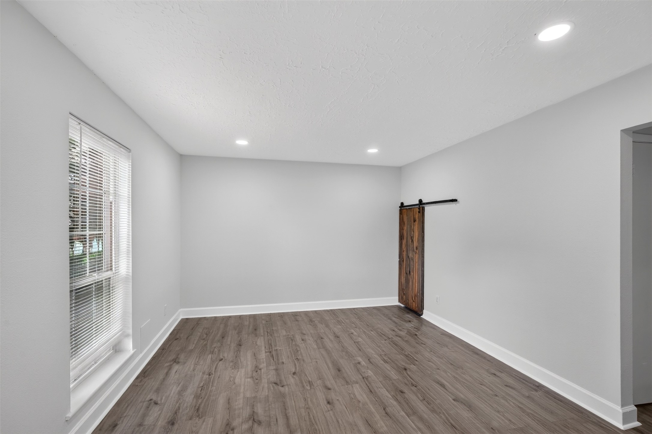 6355 S Briar Bayou Drive Property Photo 11