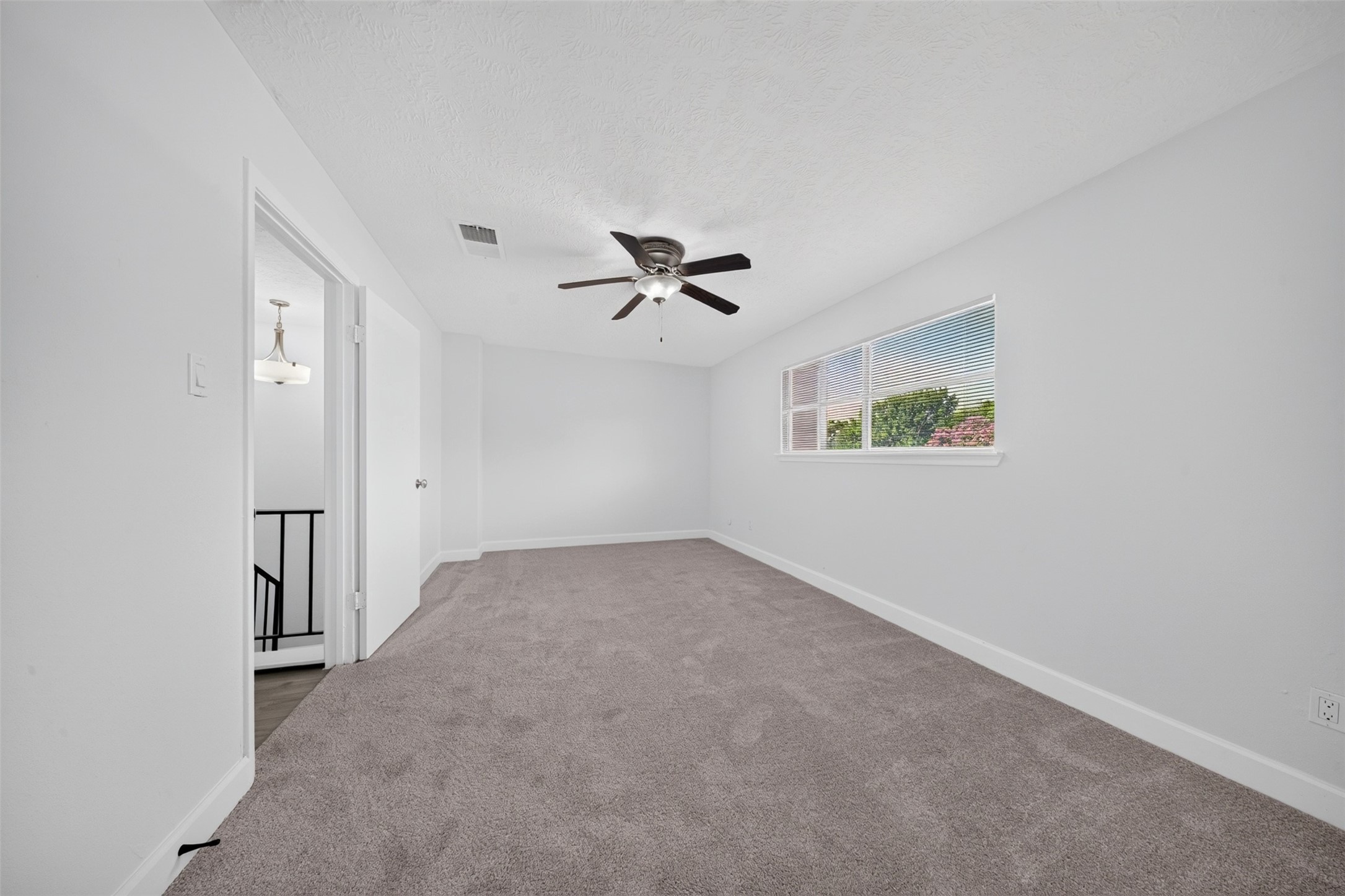 6355 S Briar Bayou Drive Property Photo 15