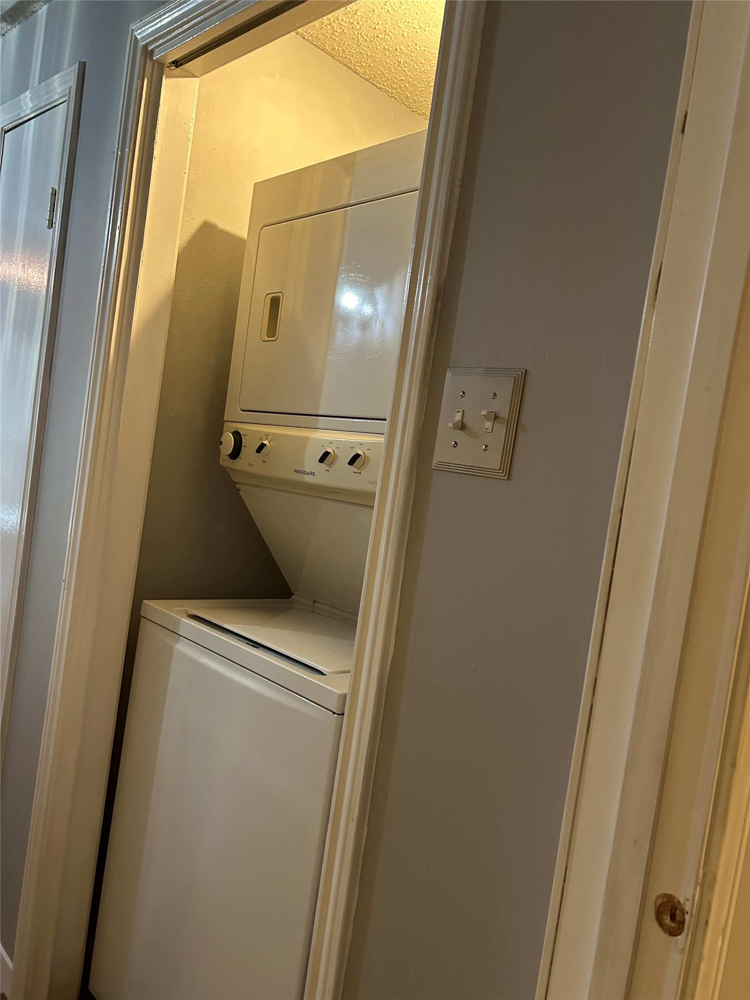 3745 Thistlemont Drive Property Photo 13