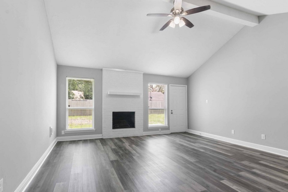 2407 Nelwood Drive Property Photo 5
