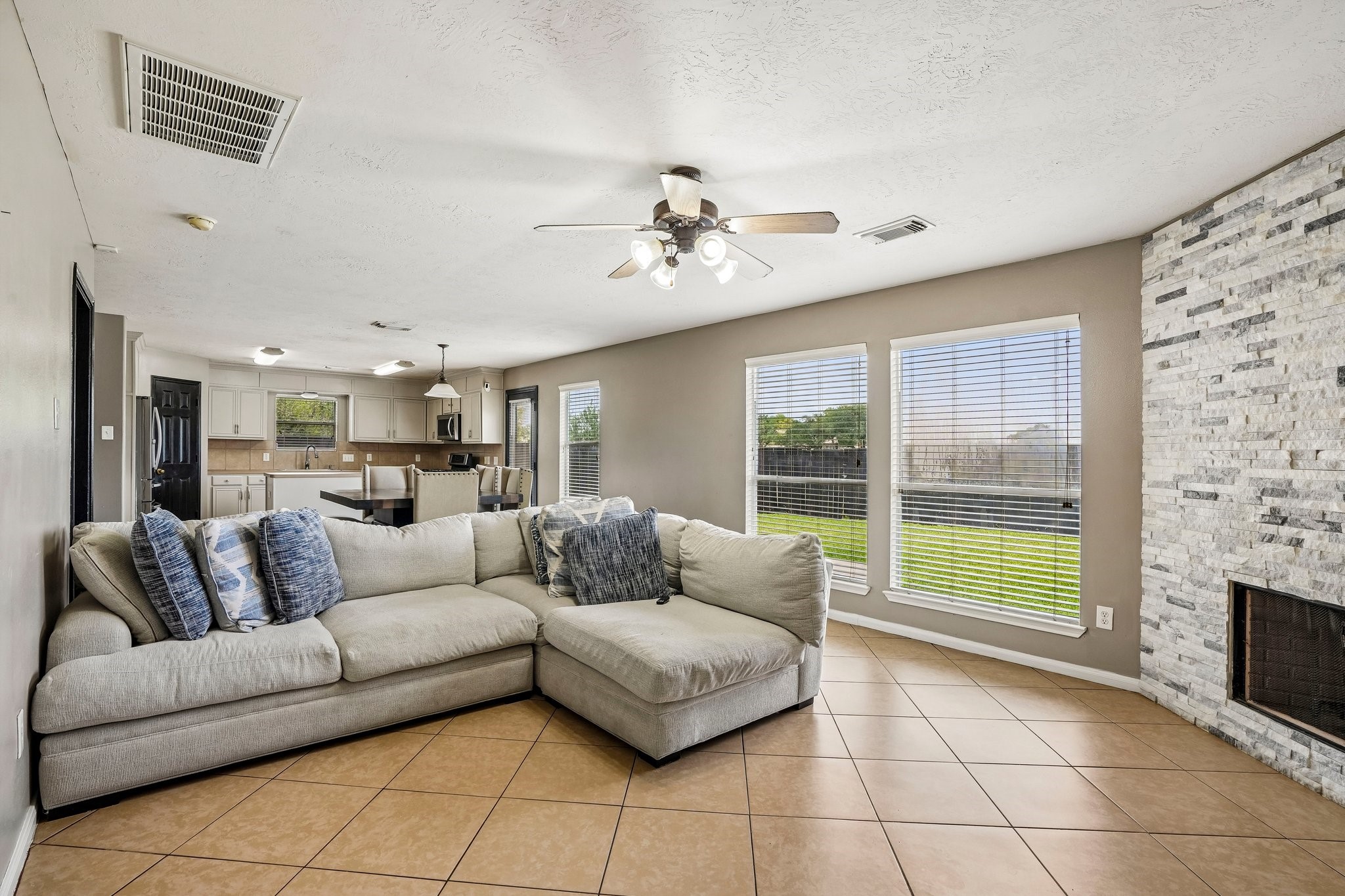 5119 Laurynnbrook Drive Property Photo 15