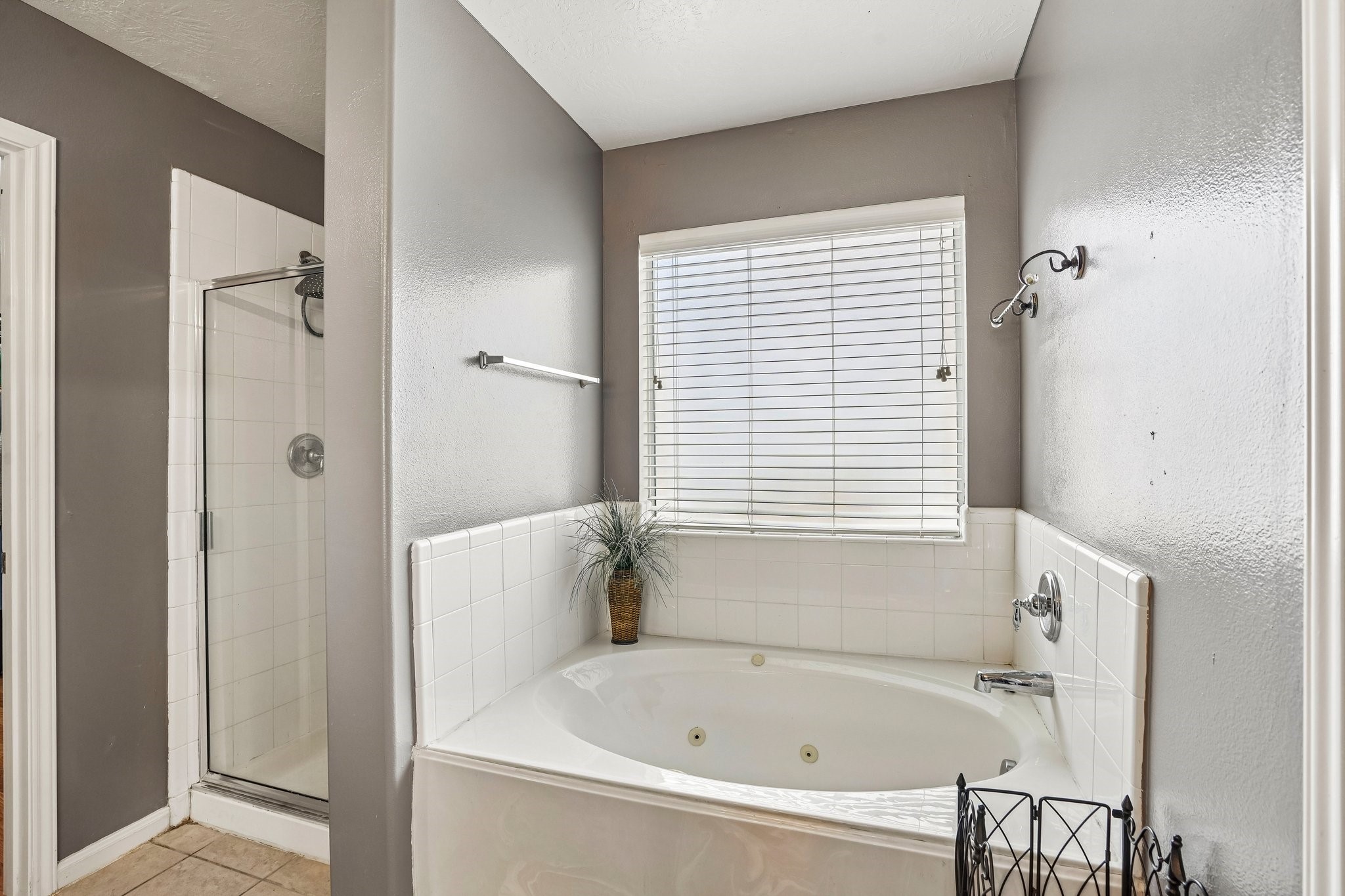 5119 Laurynnbrook Drive Property Photo 25
