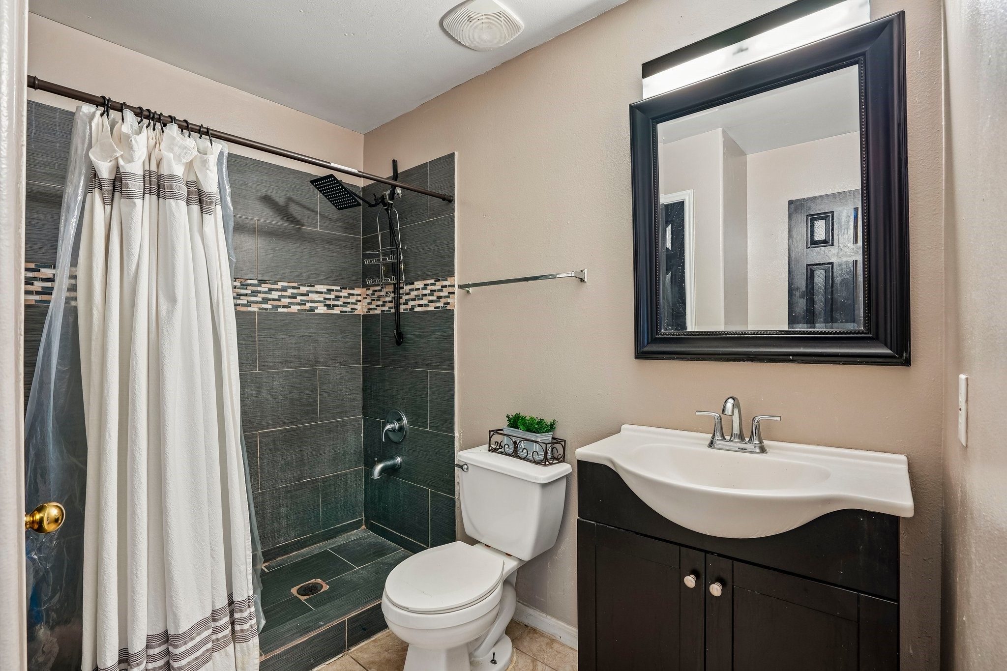 5119 Laurynnbrook Drive Property Photo 38