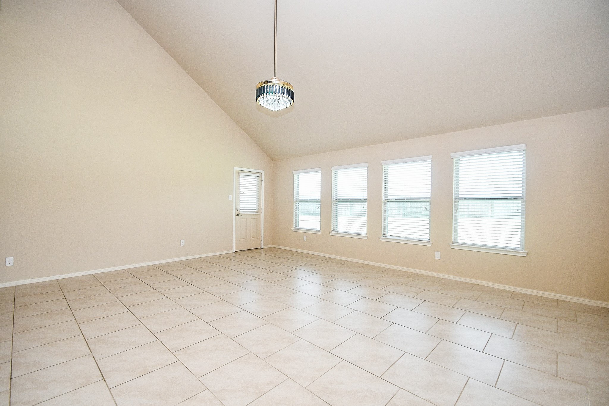29251 Jacobs River Drive Property Photo 12