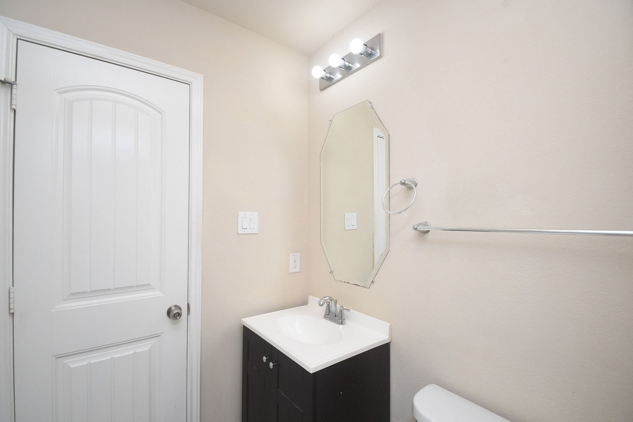29251 Jacobs River Drive Property Photo 15