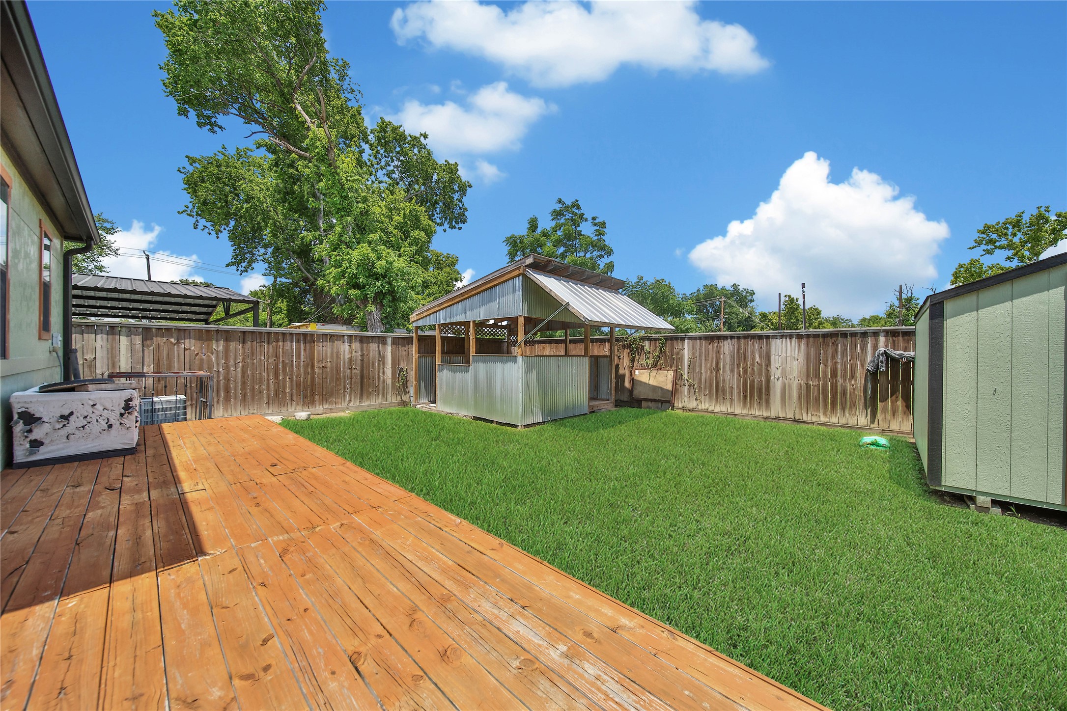 2314 Carr Street Property Photo 19