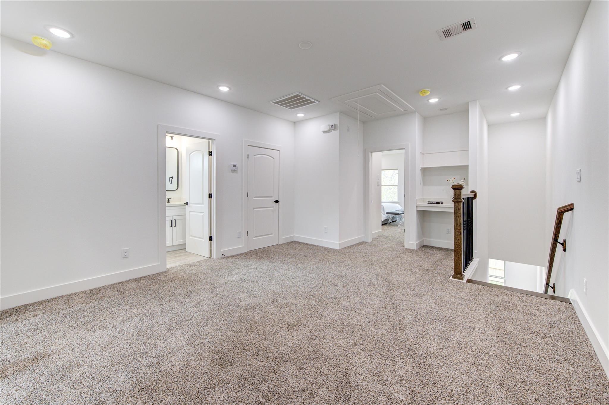 2015 B Brackenridge Street Property Photo 21