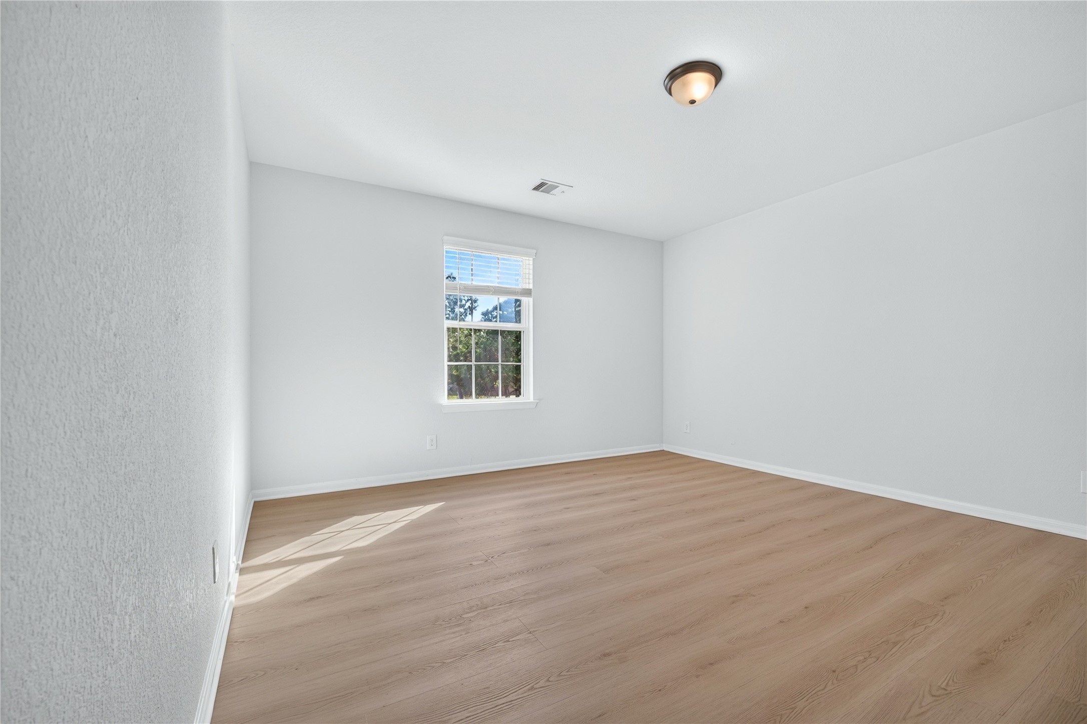 2129 Solstice Boulevard Property Photo 23