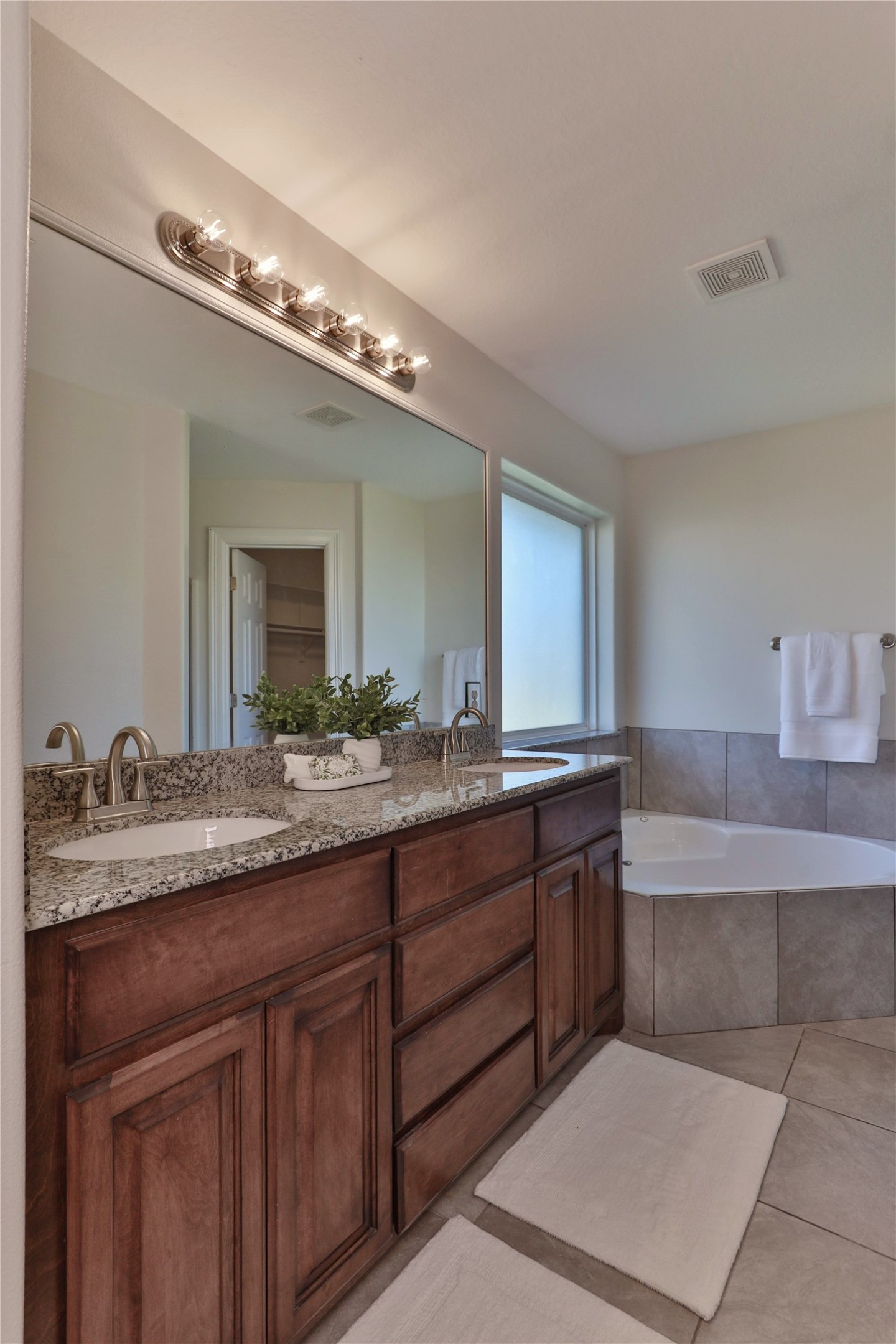 6120 Fox Ridge Drive R453e Property Photo 10
