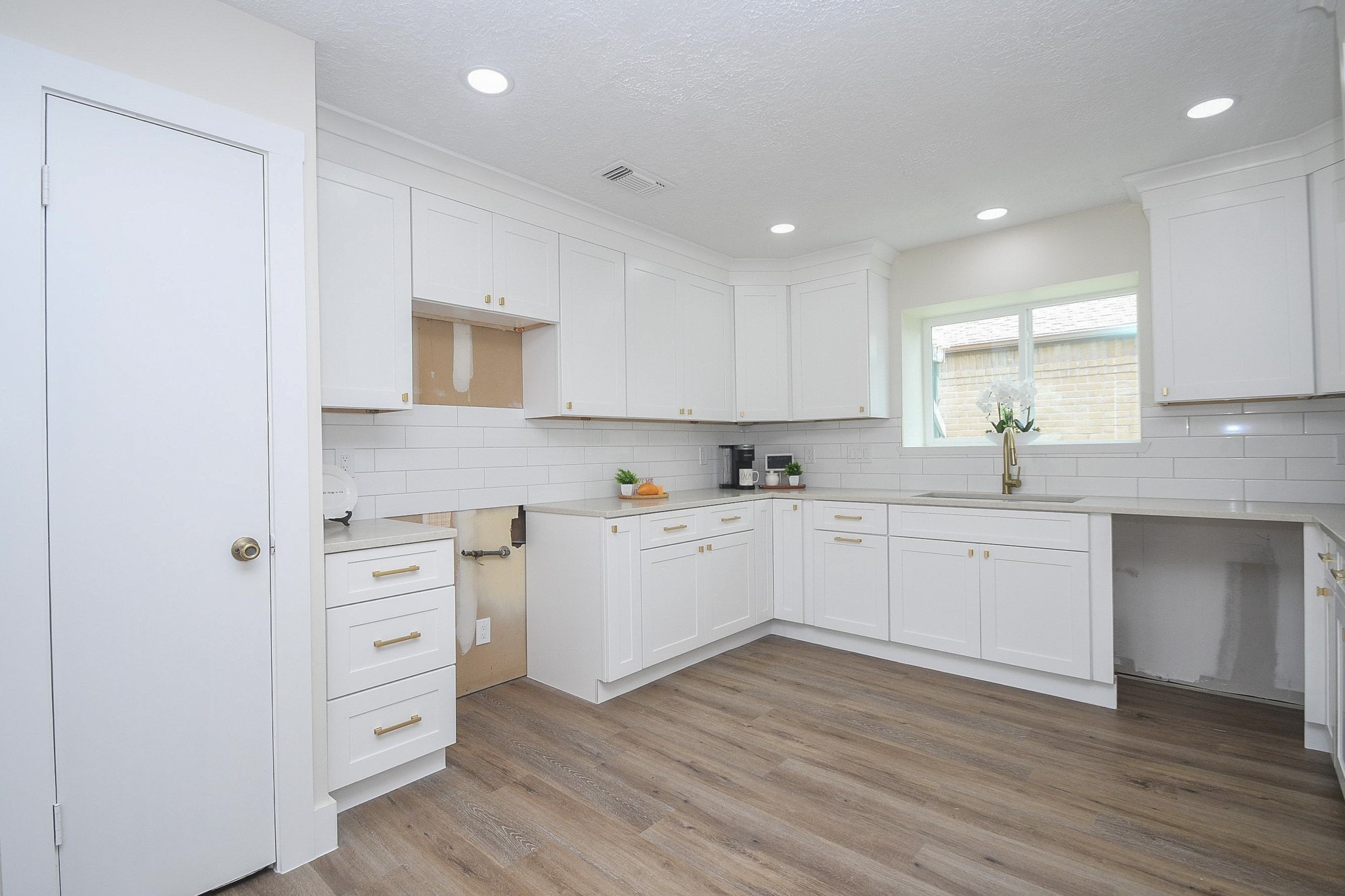 2426 Colton Hollow Drive Property Photo 18