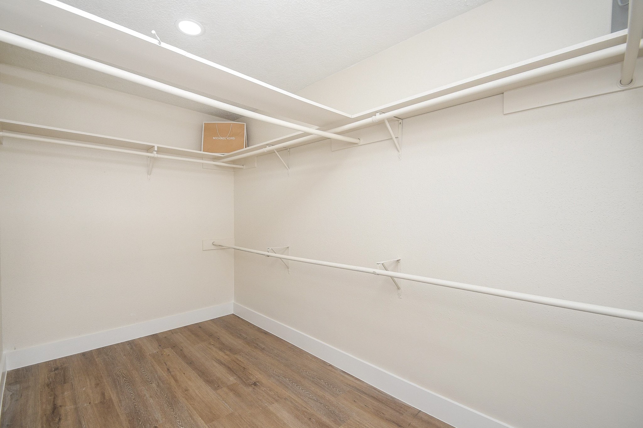 2426 Colton Hollow Drive Property Photo 27