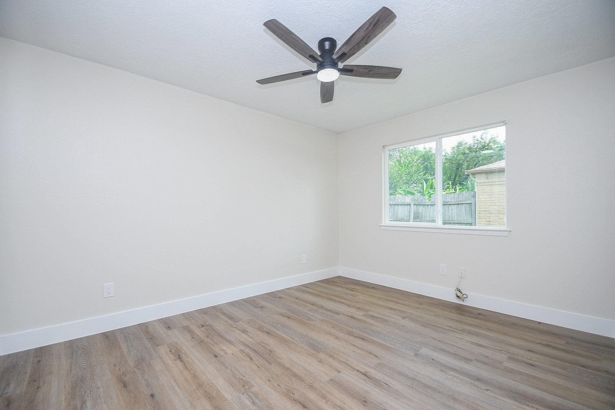 2426 Colton Hollow Drive Property Photo 30